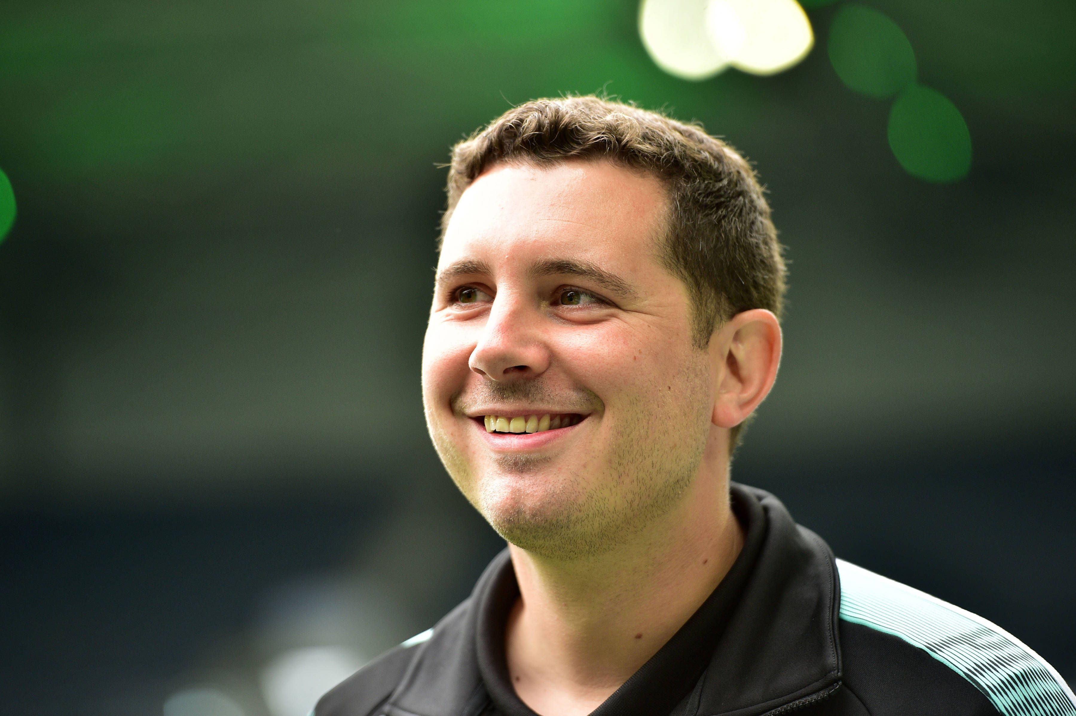 Nils Schmadtke, Sportdirektor Lizenz bei Borussia Mönchengladbach, hier am 5. August 2023 beim Testspiel gegen HSC Montpellier im Borussia-Park.