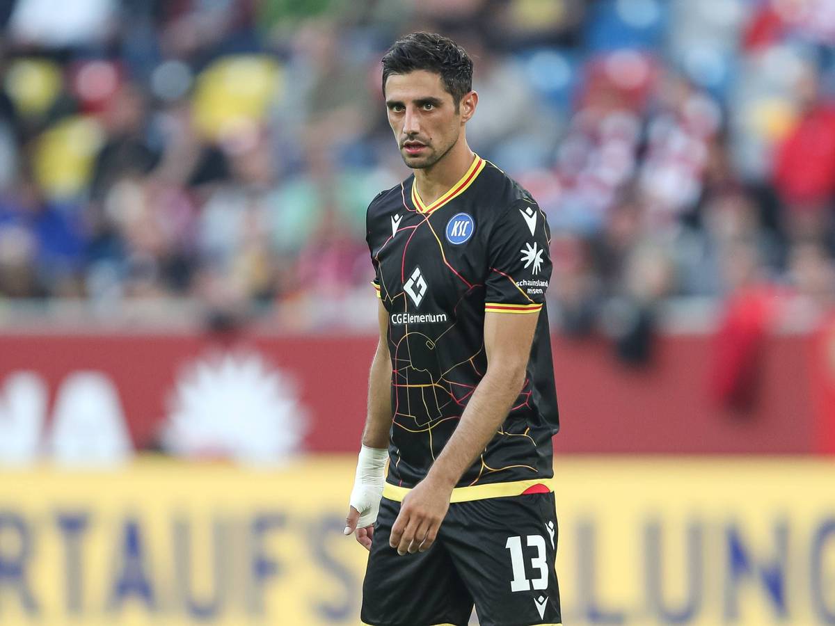 Lars Stindl, Ex-Kapitän von Borussia Mönchengladbach, hier am 1. September 2023 beim Spiel zwischen dem Karlsruher SC und Fortuna Düsseldorf.