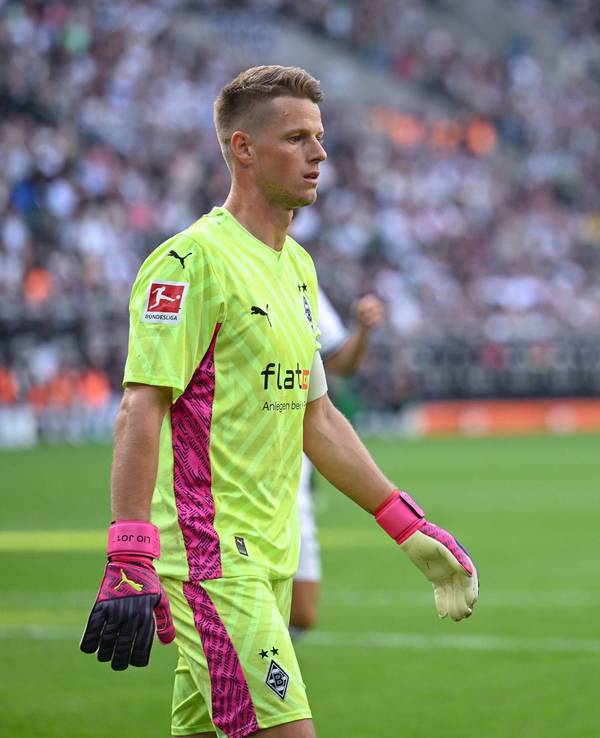 Jonas Omlin, Keeper von Borussia Mönchengladbach, hier am 26. August 2023 beim Bundesliga-Heimspiel gegen Bayer Leverkusen im Borussia-Park.