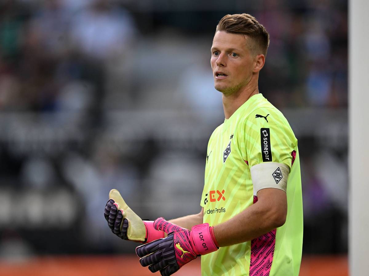 Jonas Omlin, Torhüter und Kapitän von Borussia Mönchengladbach, hier am 26. August 2023 beim Bundesliga-Match gegen Bayer 04 Leverkusen im Borussia-Park.