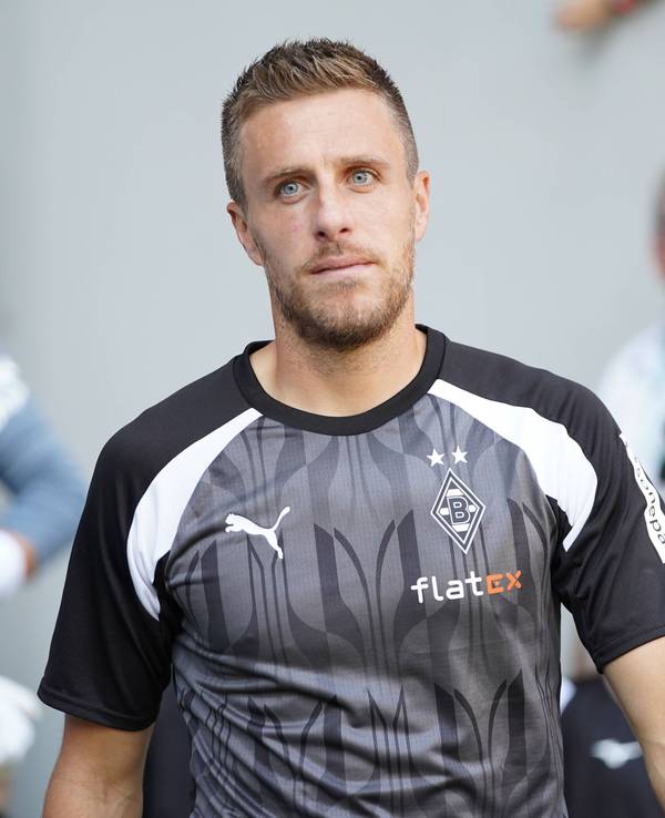 Patrick Herrmann von Borussia Mönchengladbach hier am 19. August 2023 im Rahmen des Bundesliga-Spiels beim FC Augsburg.