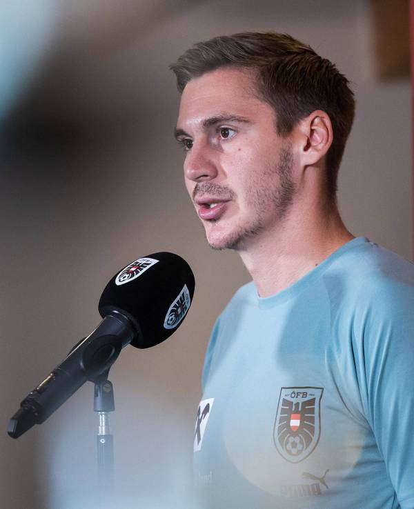 Max Wöber von Borussia Mönchengladbach, hier am 10. September 2023 bei einer Pressekonferenz des ÖFB-Teams im Rahmen des EM-Qualifikationsspiels gegen Schweden.
