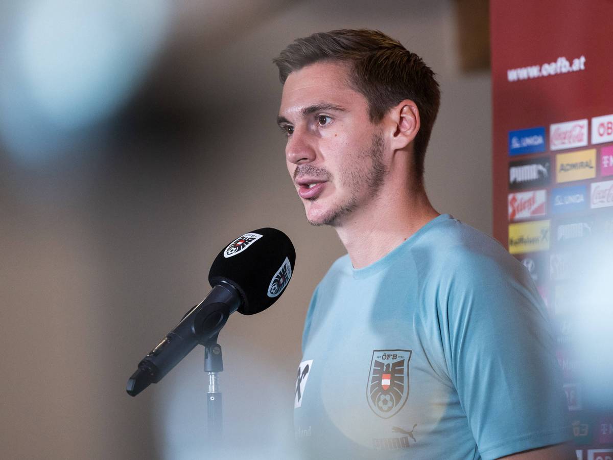 Max Wöber von Borussia Mönchengladbach, hier am 10. September 2023 bei einer Pressekonferenz des ÖFB-Teams im Rahmen des EM-Qualifikationsspiels gegen Schweden.