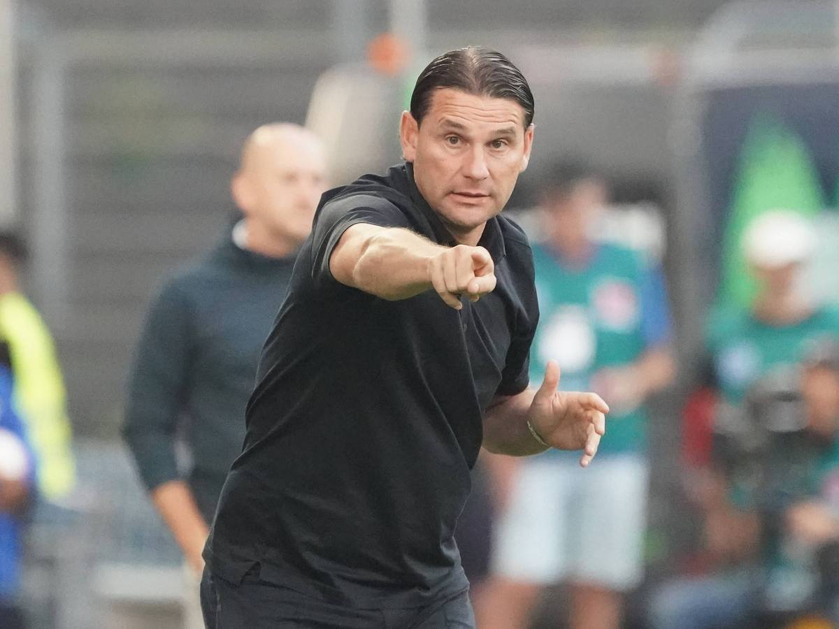 Gerardo Seoane gibt am 17. September 2023 Anweisungen beim Spiel von Borussia Mönchengladbach in Darmstadt.