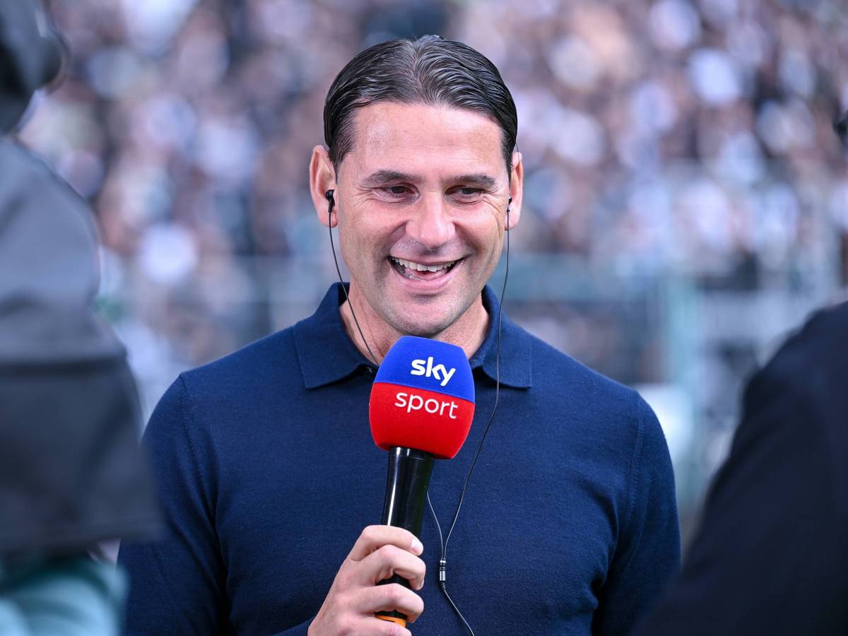 Gerardo Seoane gibt ein Interview.