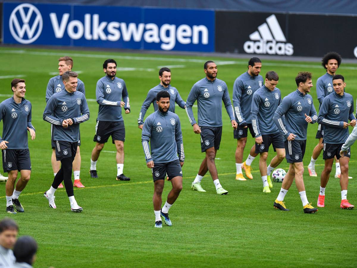 Die deutsche Nationalmannschaft während einer Trainingseinheit in Düsseldorf.