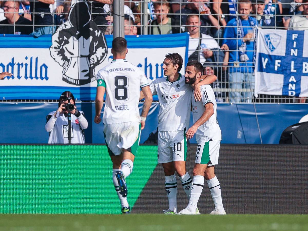 Florian Neuhaus bejubelt seinen Treffer in Bochum.