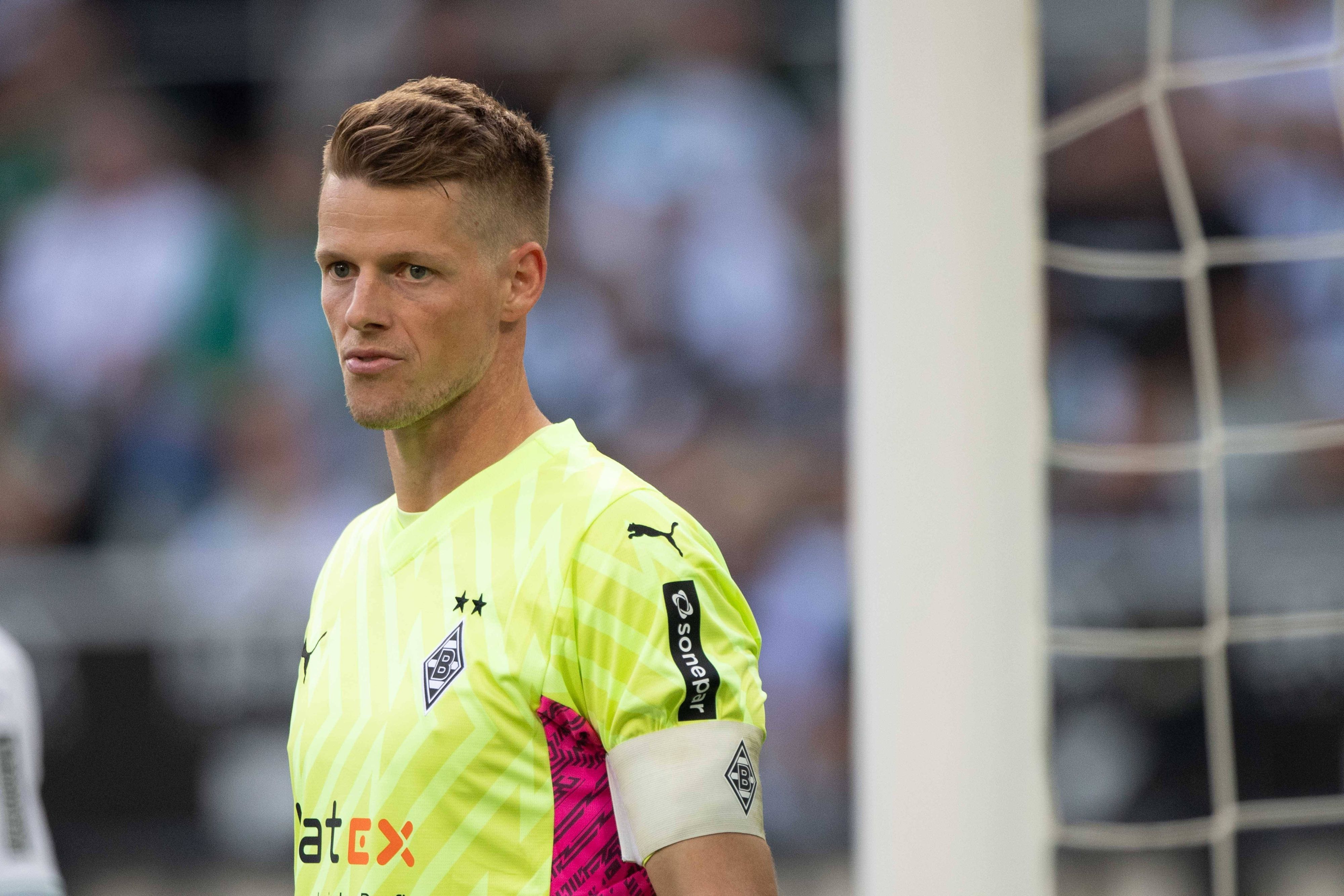 Jonas Omlin steht im Tor von Borussia