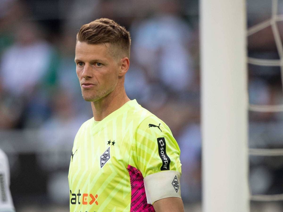 Jonas Omlin steht im Tor von Borussia