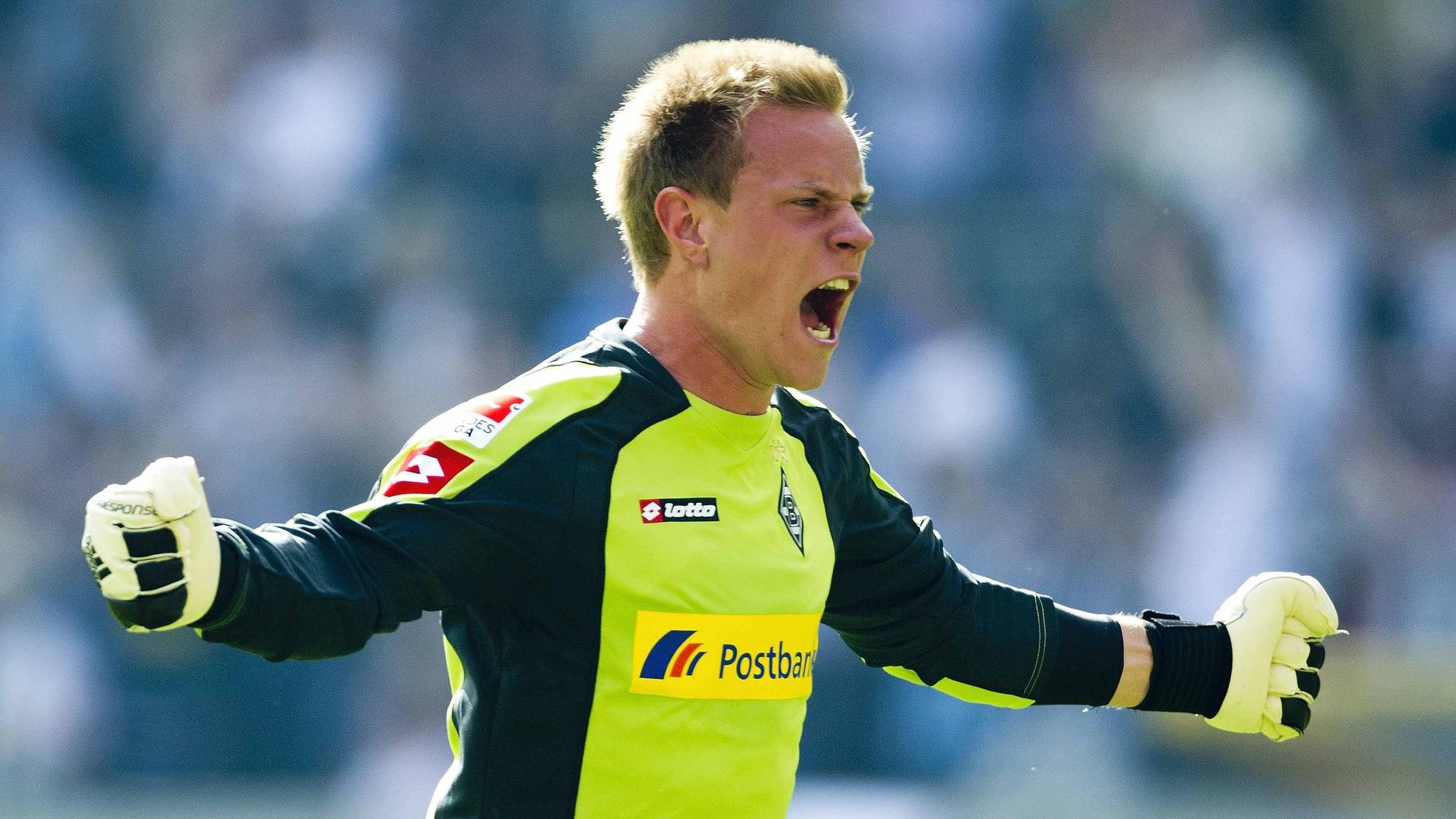 Marc-Andre ter Stegen ballt seine Faust nach dem Derbysieg von Borussia Mönchengladbach gegen den 1. FC Köln.