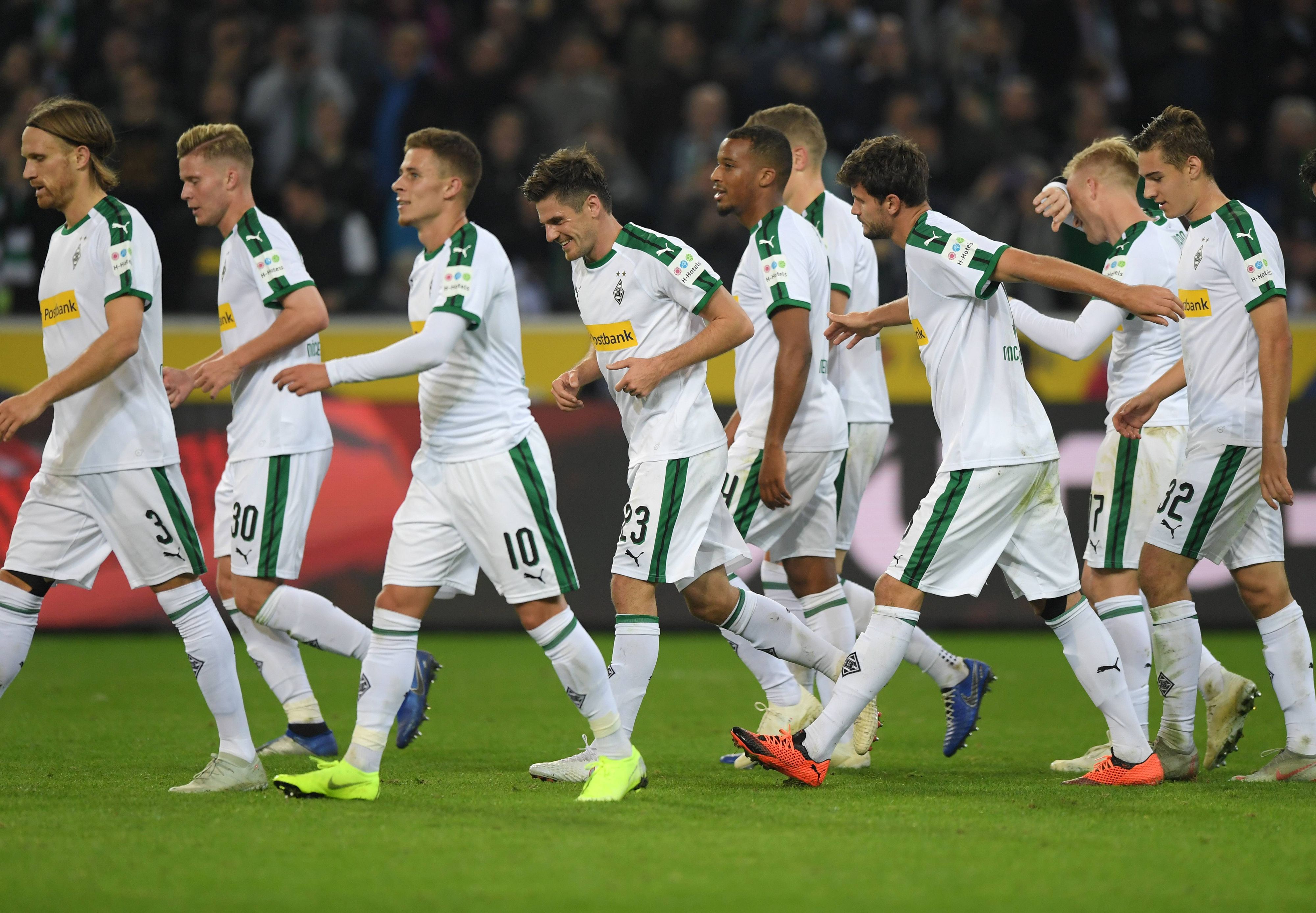 Die Borussia-Spieler bejubeln einen Treffer.