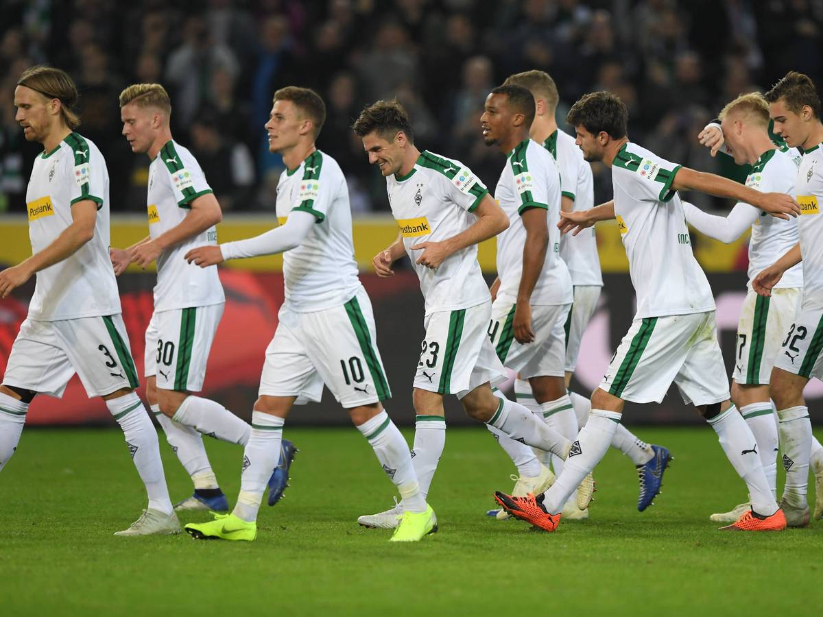 Die Borussia-Spieler bejubeln einen Treffer.