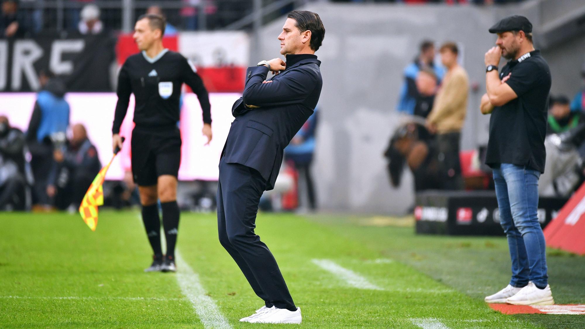 Borussia-Trainer Gerardo Seoane an der Seitenlinie in Köln.