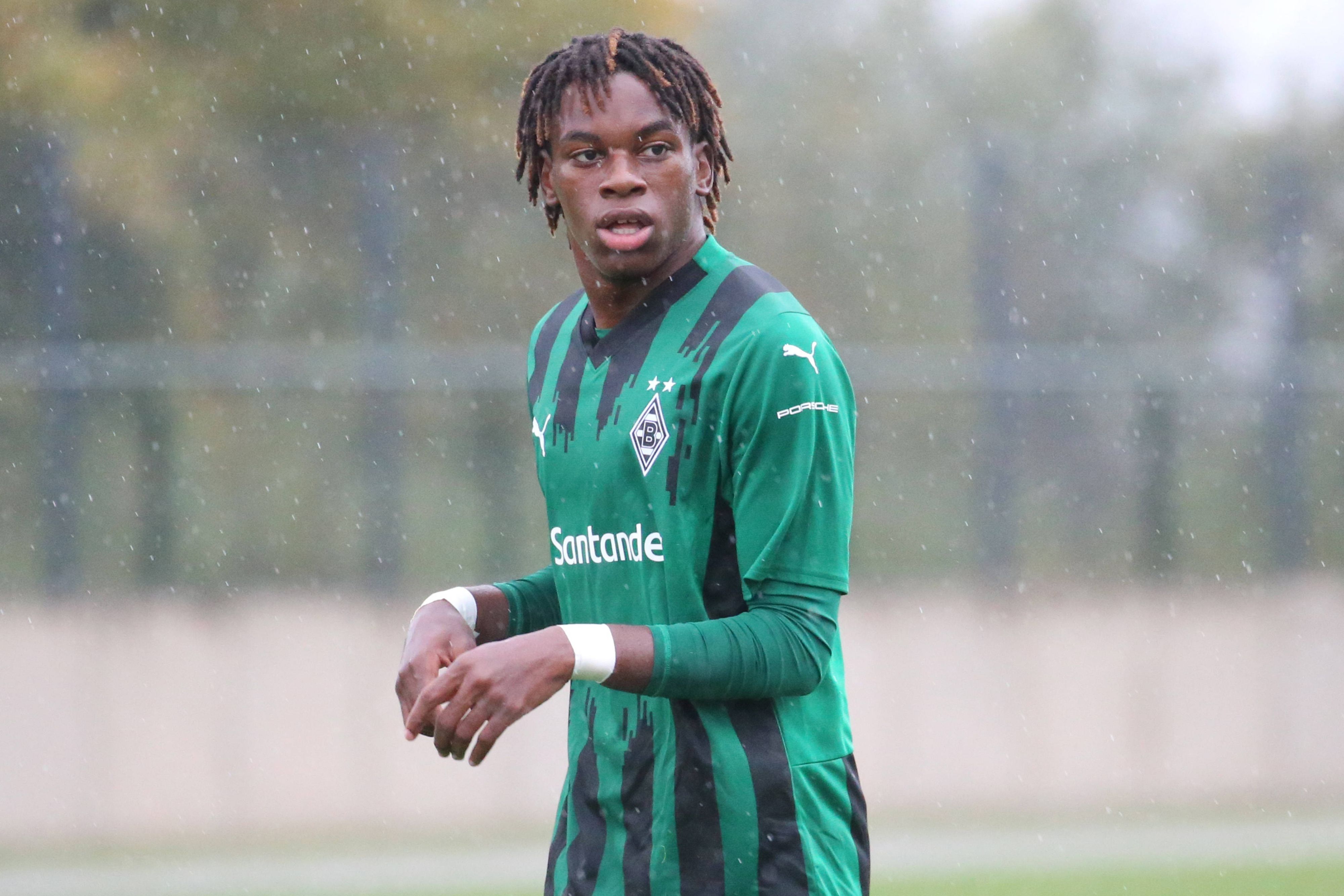 Winsley Boteli im Gladbach-Trikot.