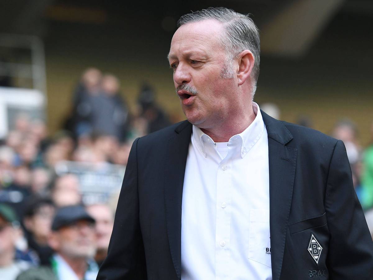 Roland Virkus bei der Mitgliederversammlung von Borussia Mönchengladbach.