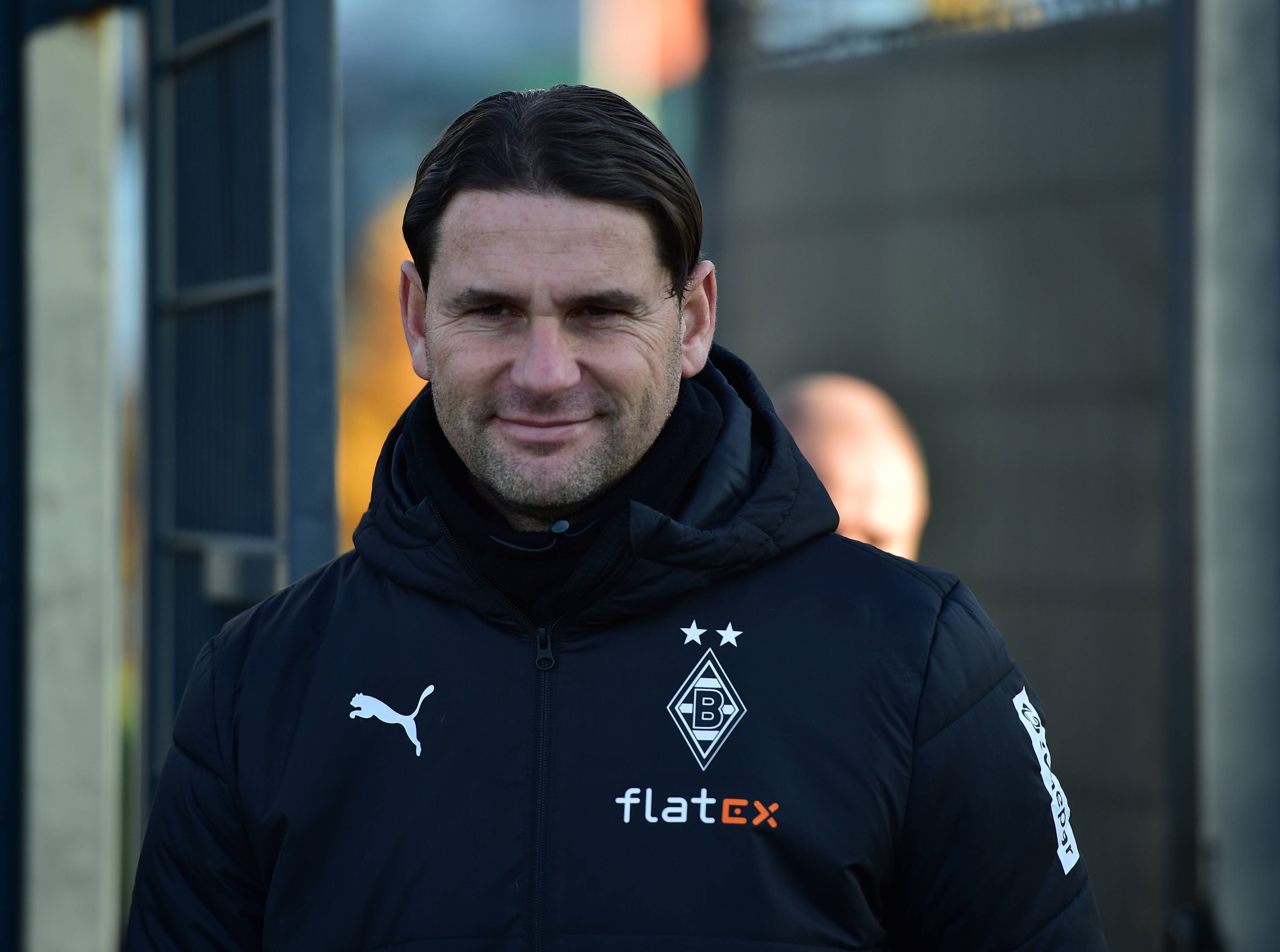 Trainer von Borussia Mönchengladbach während des Trainings.