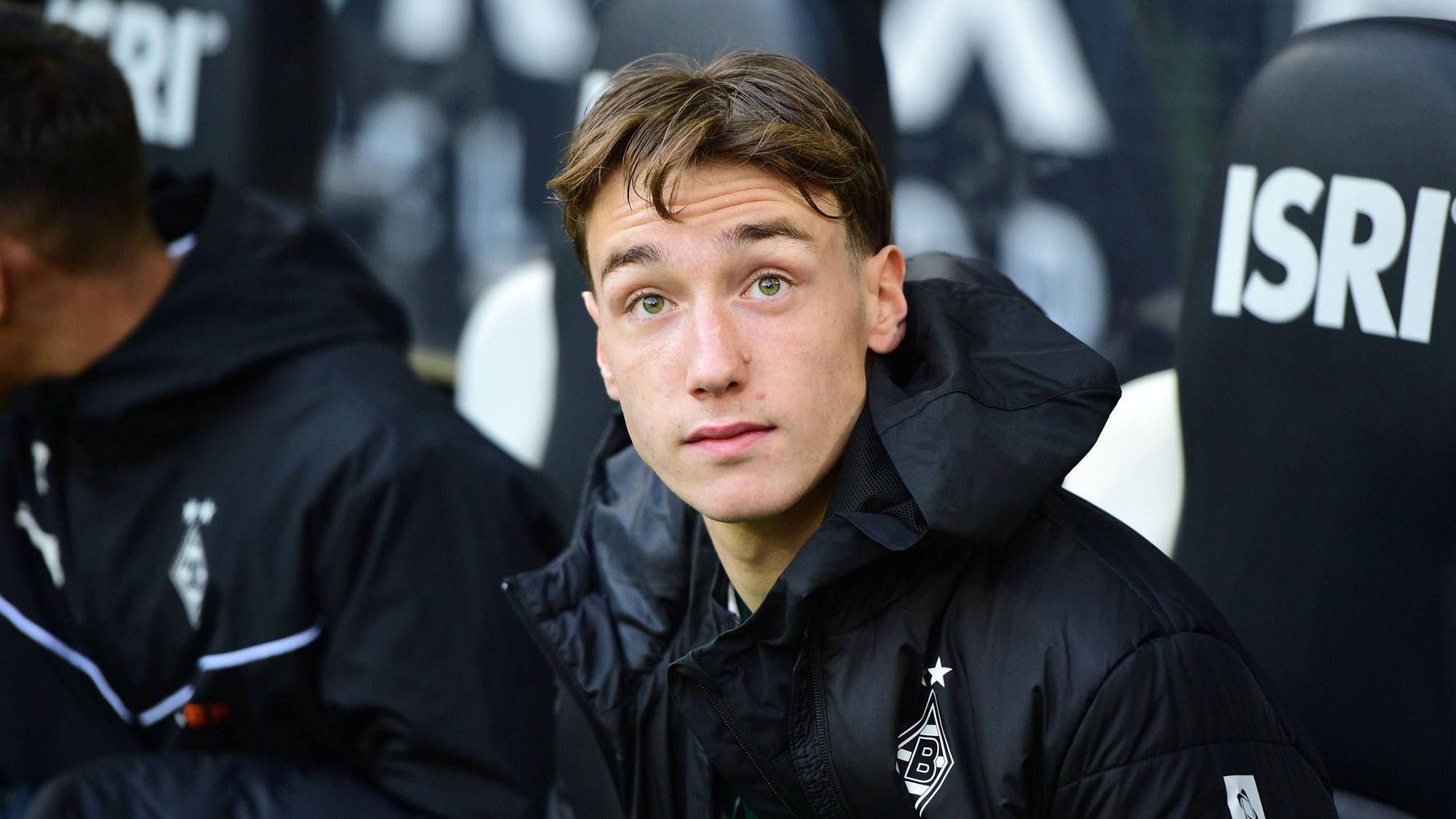 Simon Walde auf der Borussia-Bank.