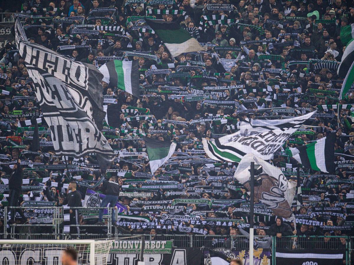 Die Nordkurve im Stadion von Borussia Mönchengladbach.