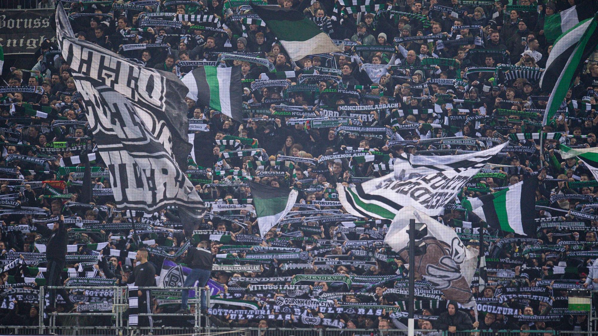 Die Nordkurve im Stadion von Borussia Mönchengladbach.