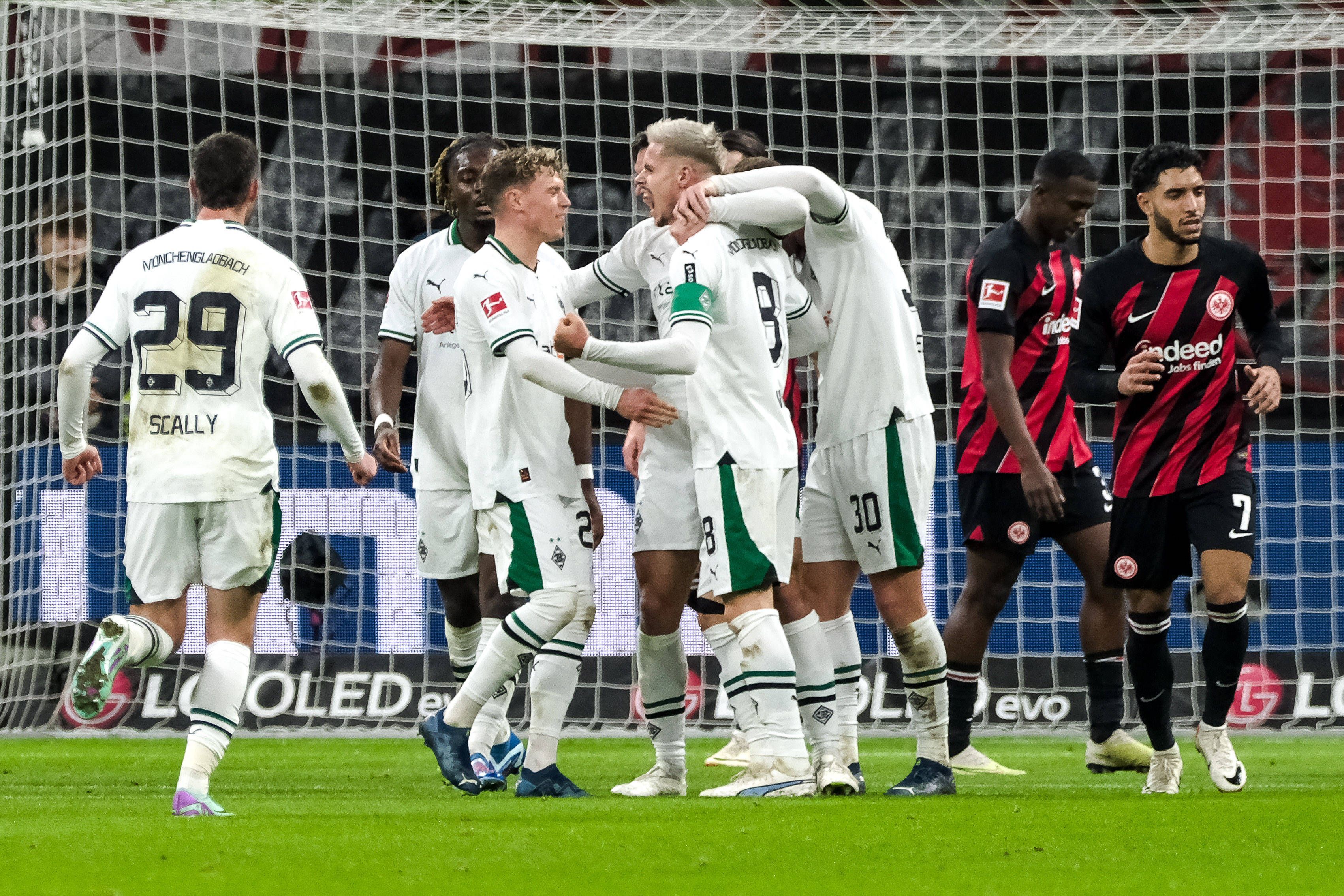 Borussia Mönchengladbach bejubelt den zwischenzeitlichen Führungstreffer.