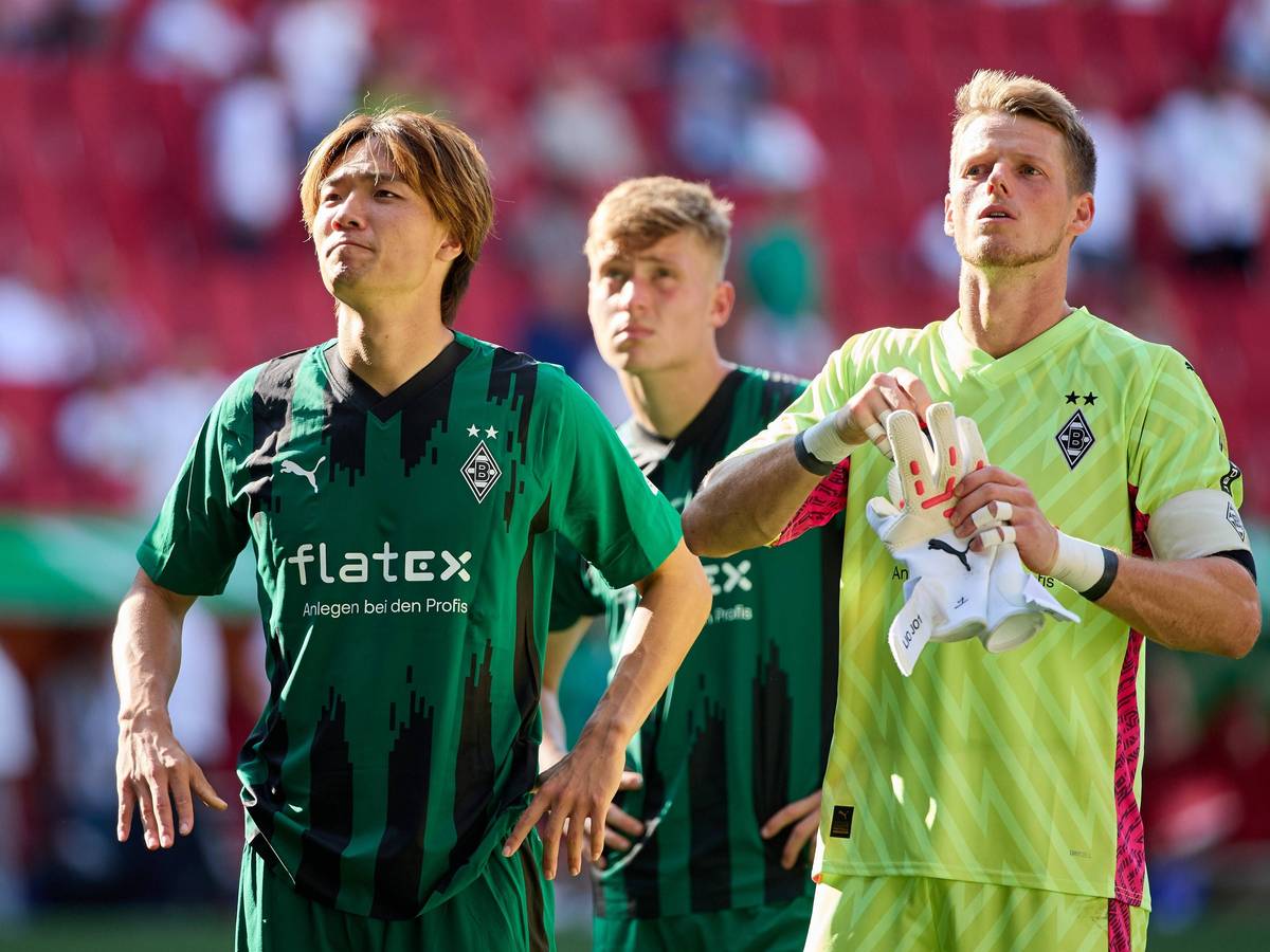 Profis von Borussia Mönchengladbach sind erschöpft nach einem Spiel.