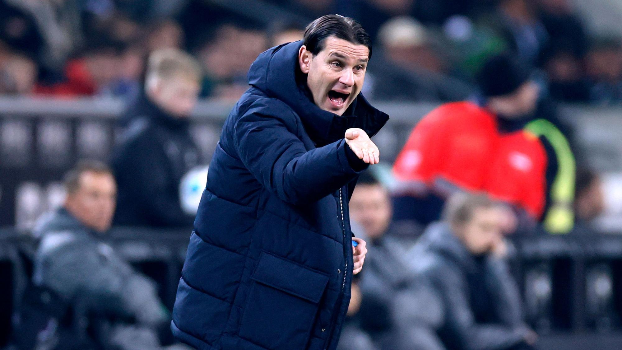 Gerardo Seoane gibt Anweisungen.