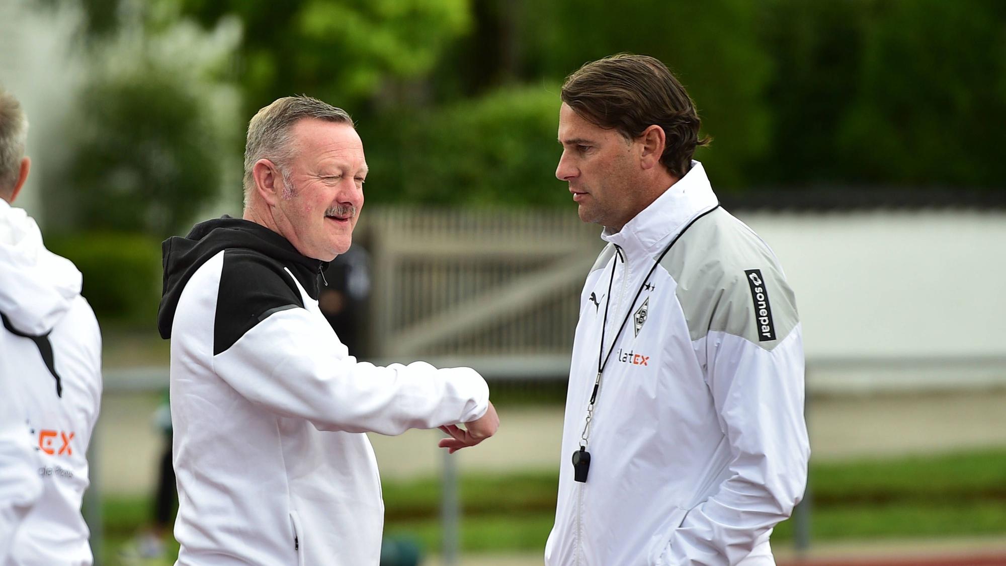 Roland Virkus und Gerardo Seoane im Gespräch.