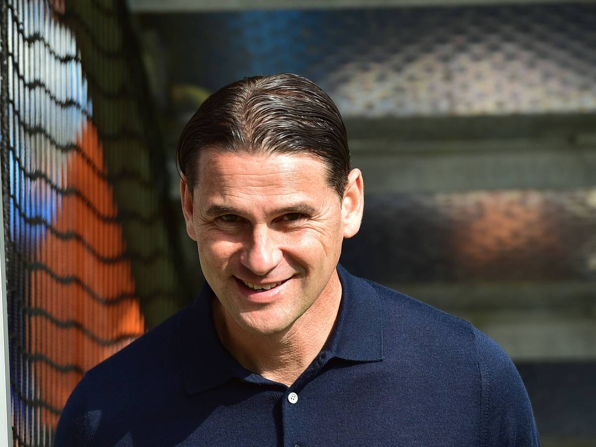 Gerardo Seoane lächelt in die Kamera.