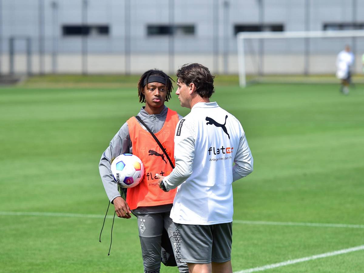 Gerardo Seoane im Gespräch mit Yvandro Borges Sanches.