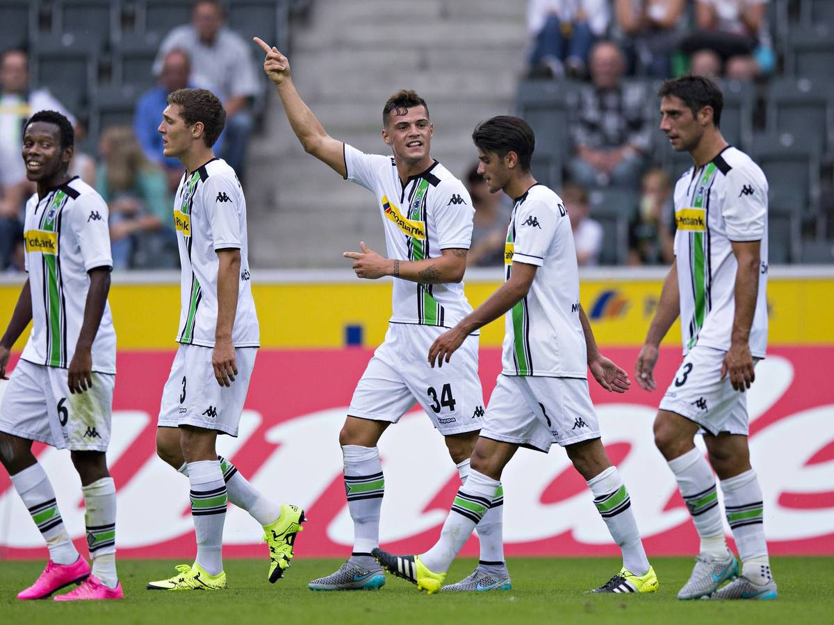 Borussia-Spieler bei einem Testspiel.