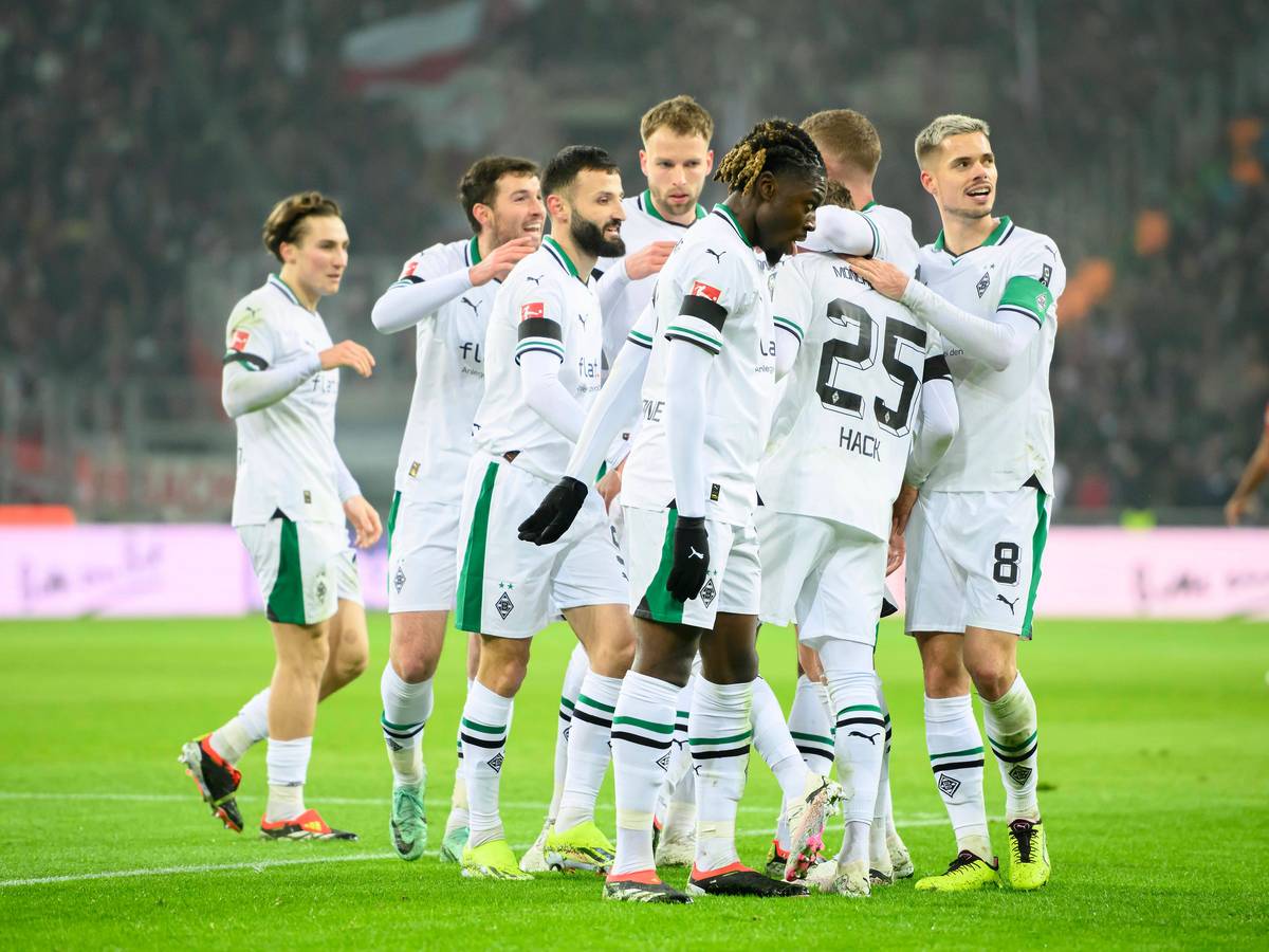 Borussia-Spieler beim Torjubel.
