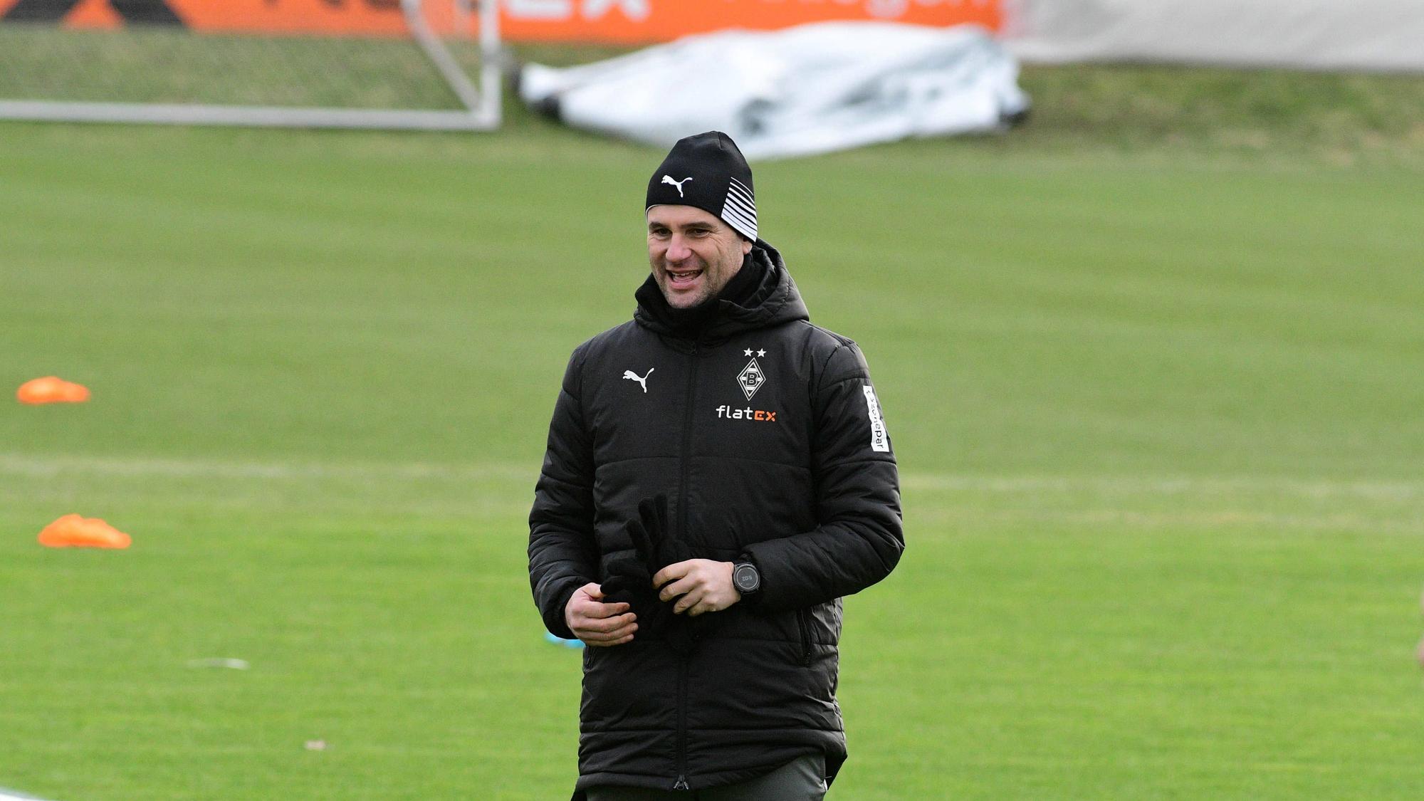Gerardo Seoane auf dem Trainingsplatz.