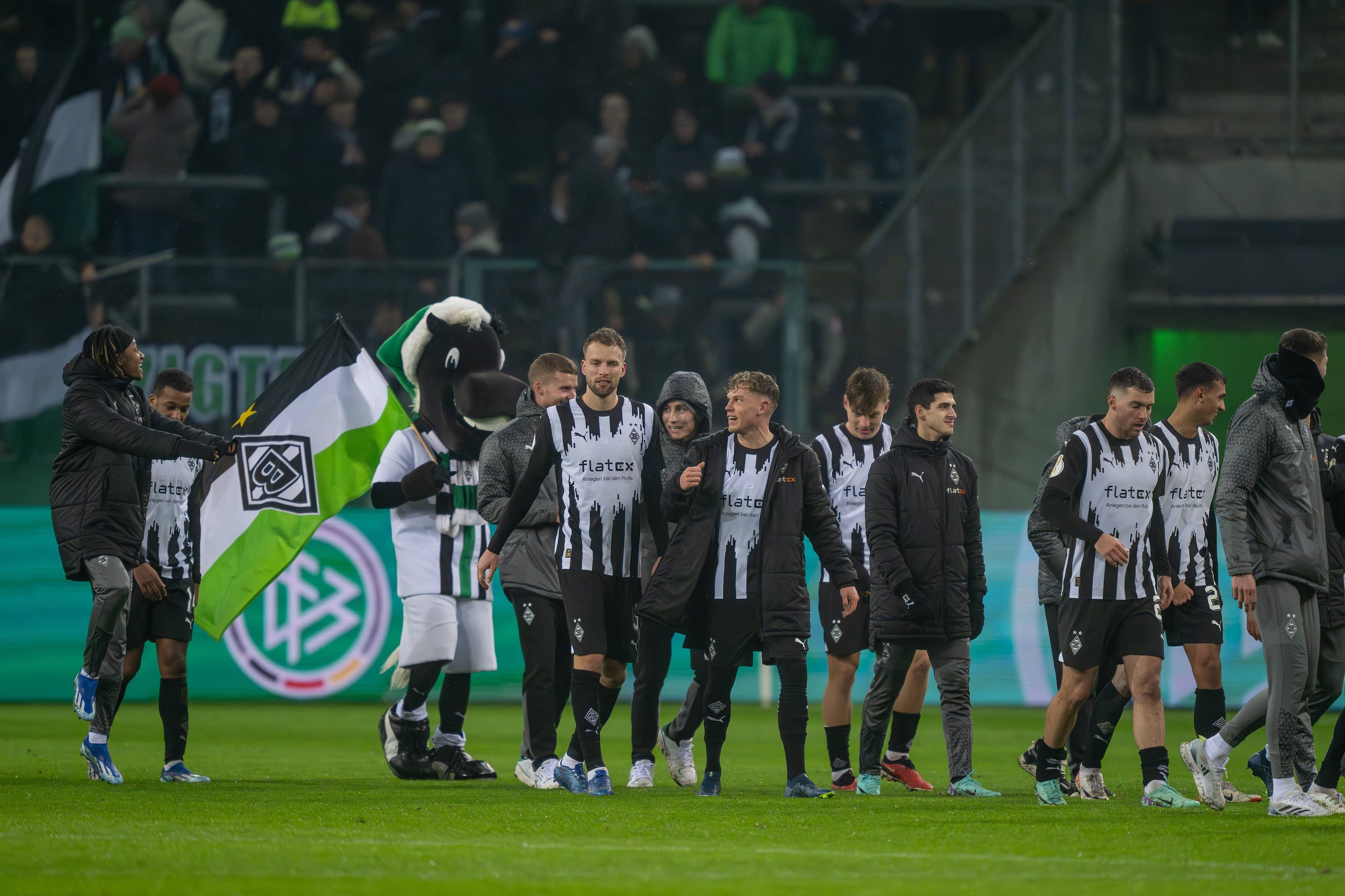 Borussia-Spieler auf einer Extrarunde im Borussia-Park.