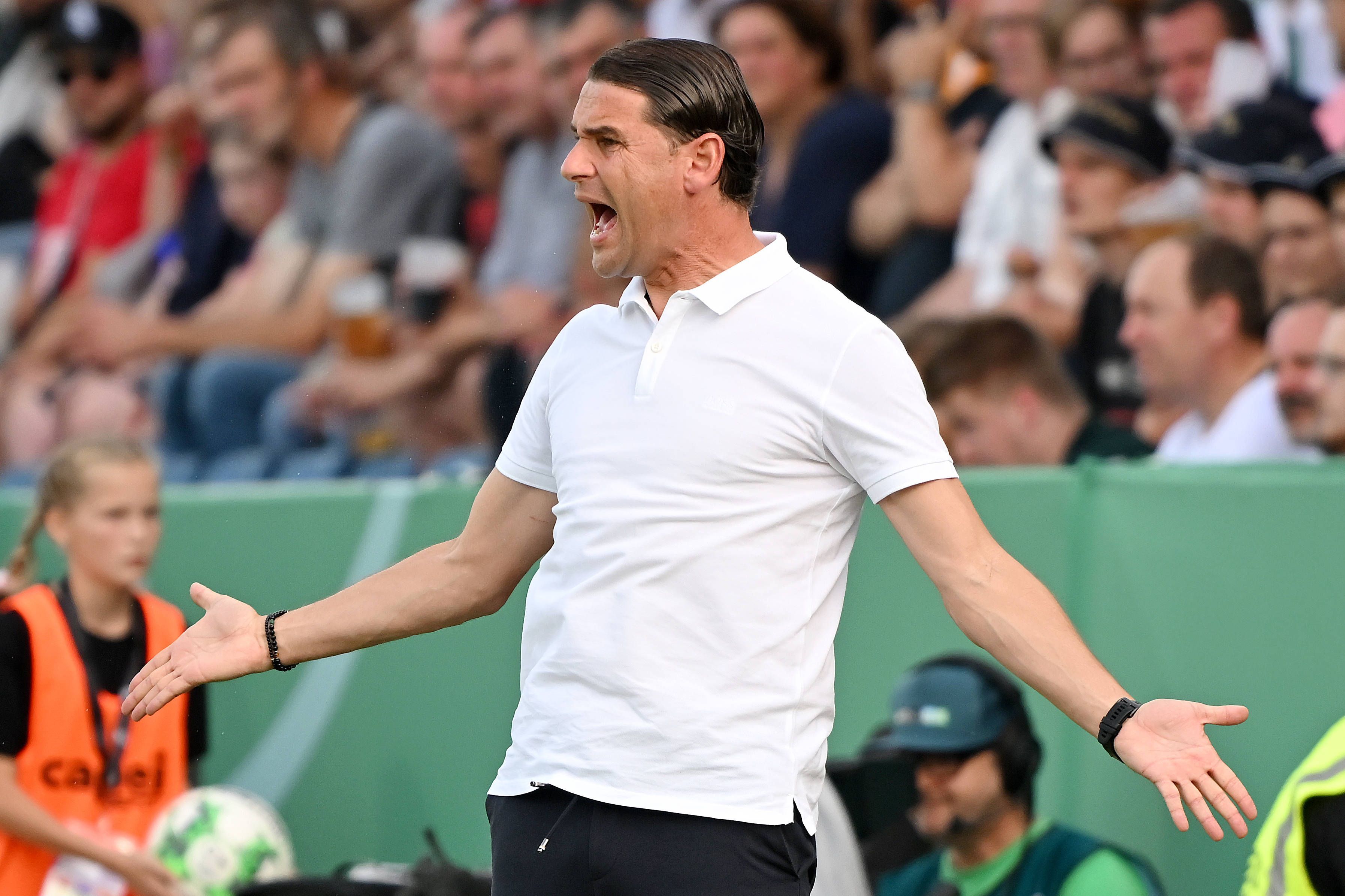 Gerardo Seoane mit einer fragenden Geste.