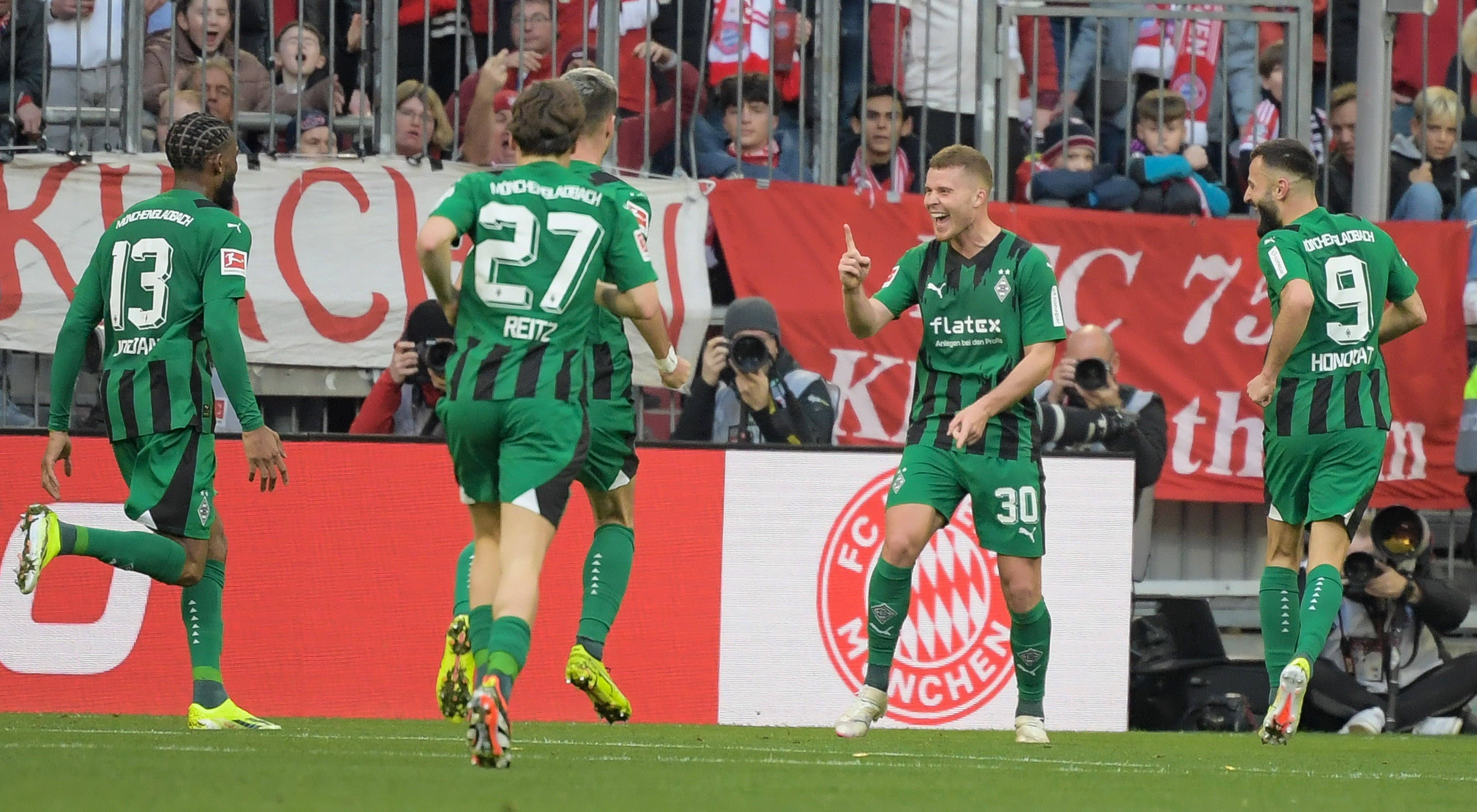 Borussia-Spieler beim Torjubel.