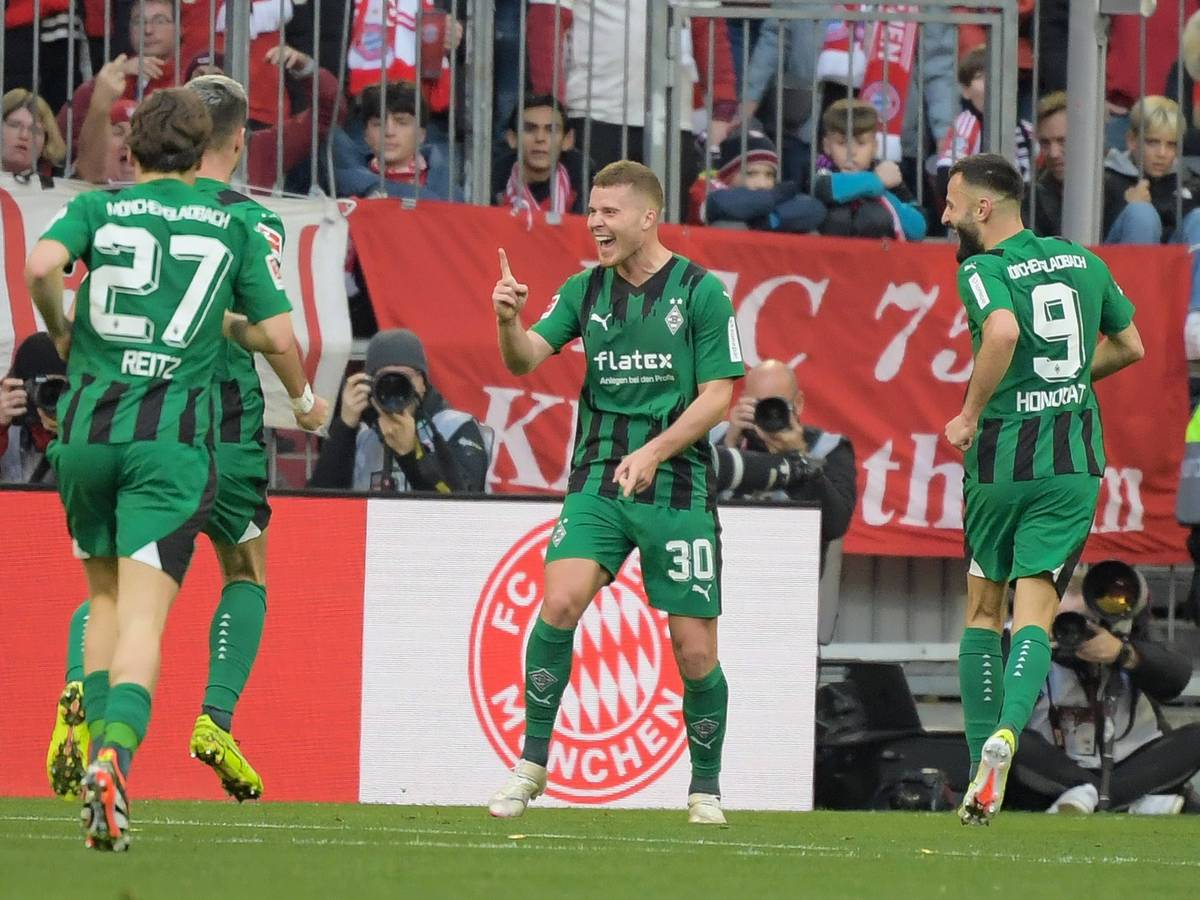 Borussia-Spieler beim Torjubel.