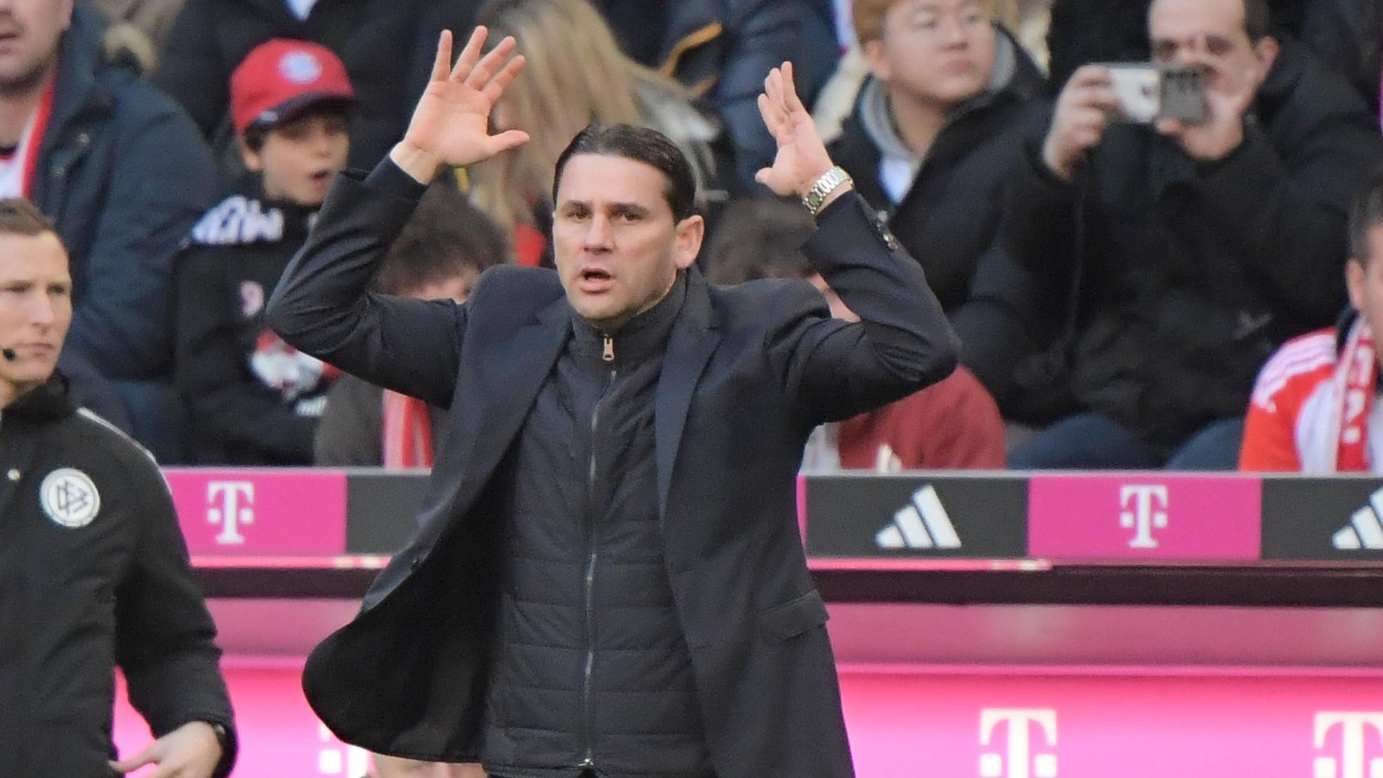 Gerardo Seoane gestikuliert wild.