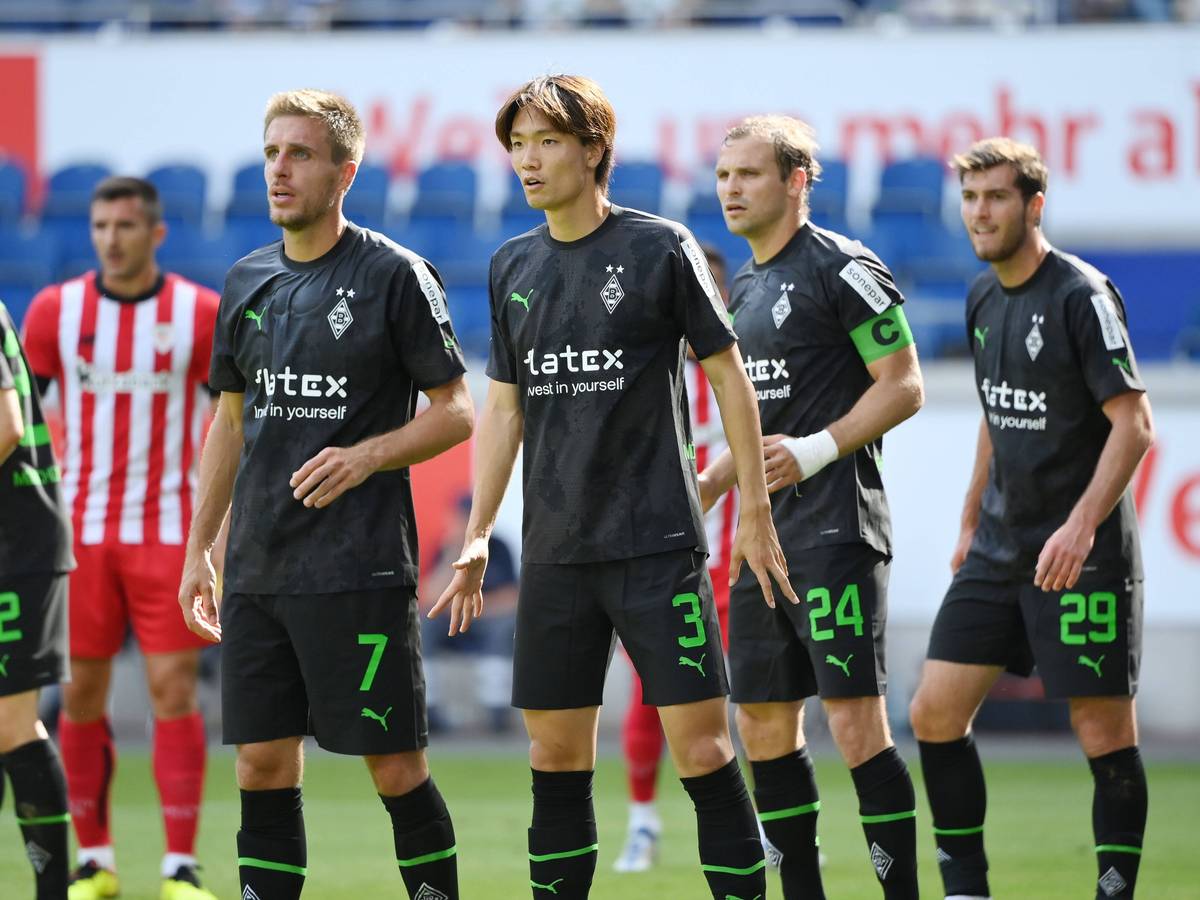 Patrick Herrmann, Ko Itakura, Tony Jantschke und Joe Scally im Trikot von Borussia Mönchengladbach.
