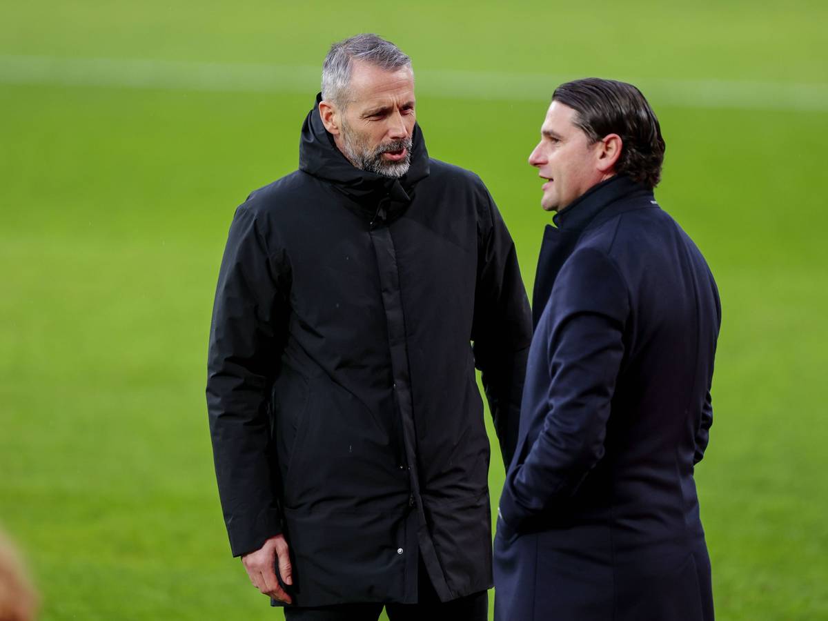 Marco Rose und Gerardo Seoane reden miteinander.