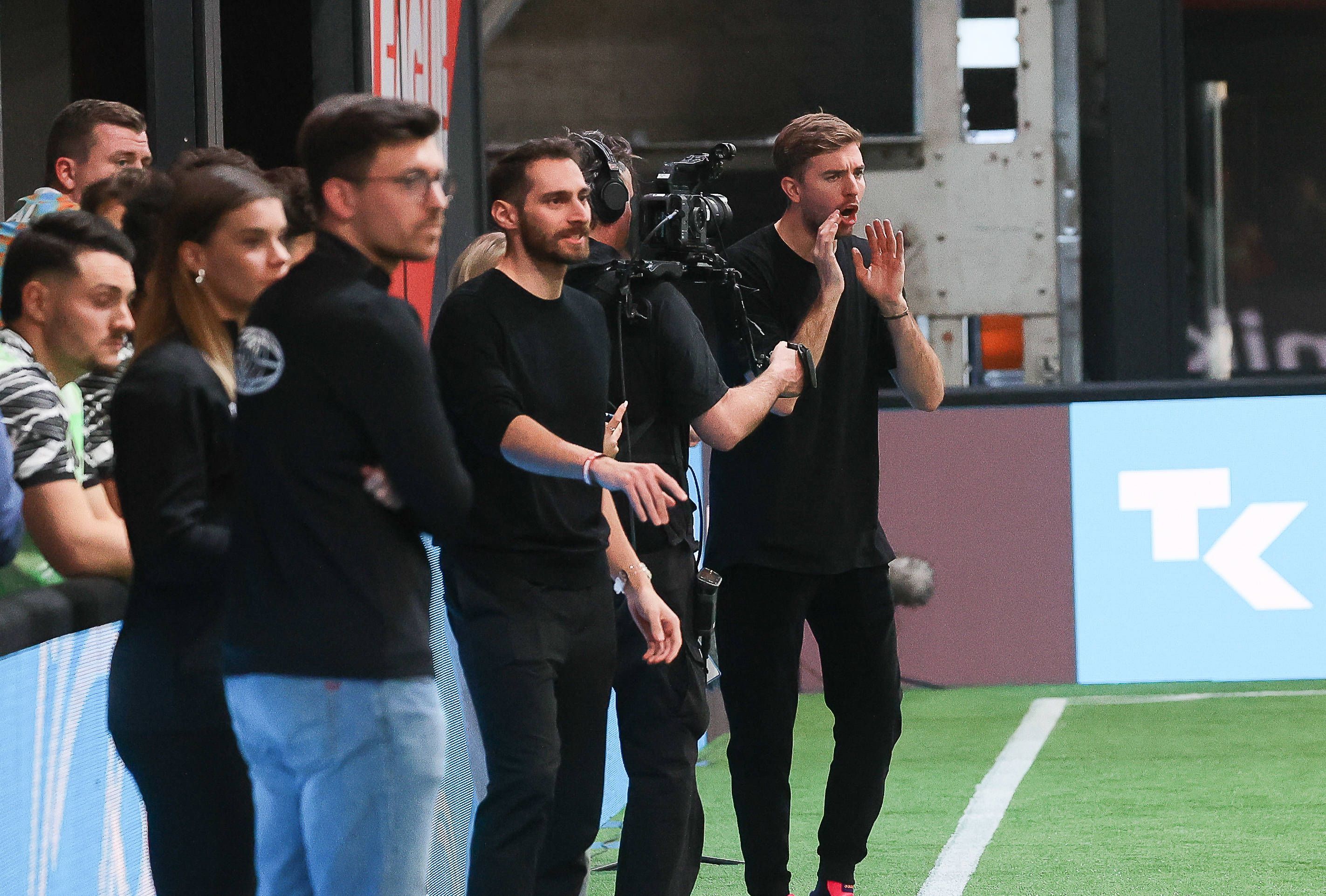 Christoph Kramer am Spielfeldrand bei der Baller League.
