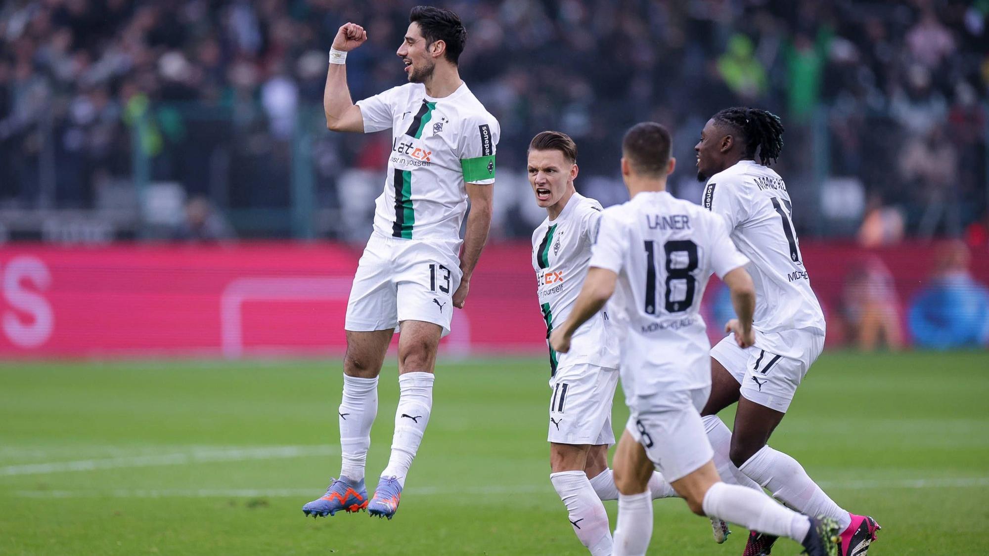 Lars Stindl bejubelt einen Treffer.