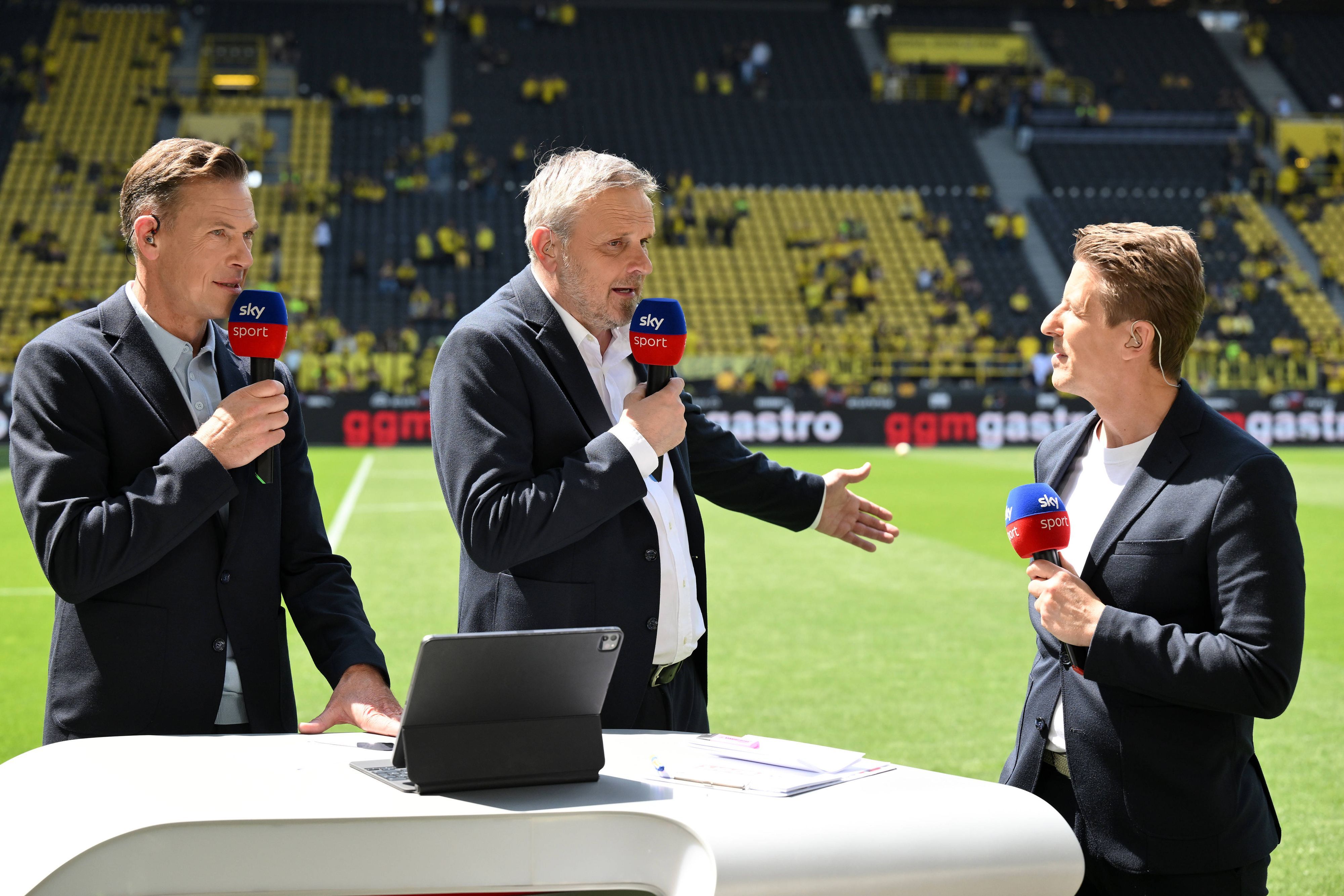 Experten des Pay-TV-Senders Sky in einer Runde.