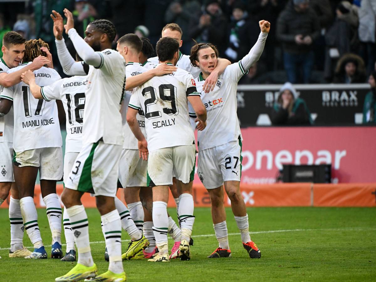 Borussia-Spieler beim Torjubel.