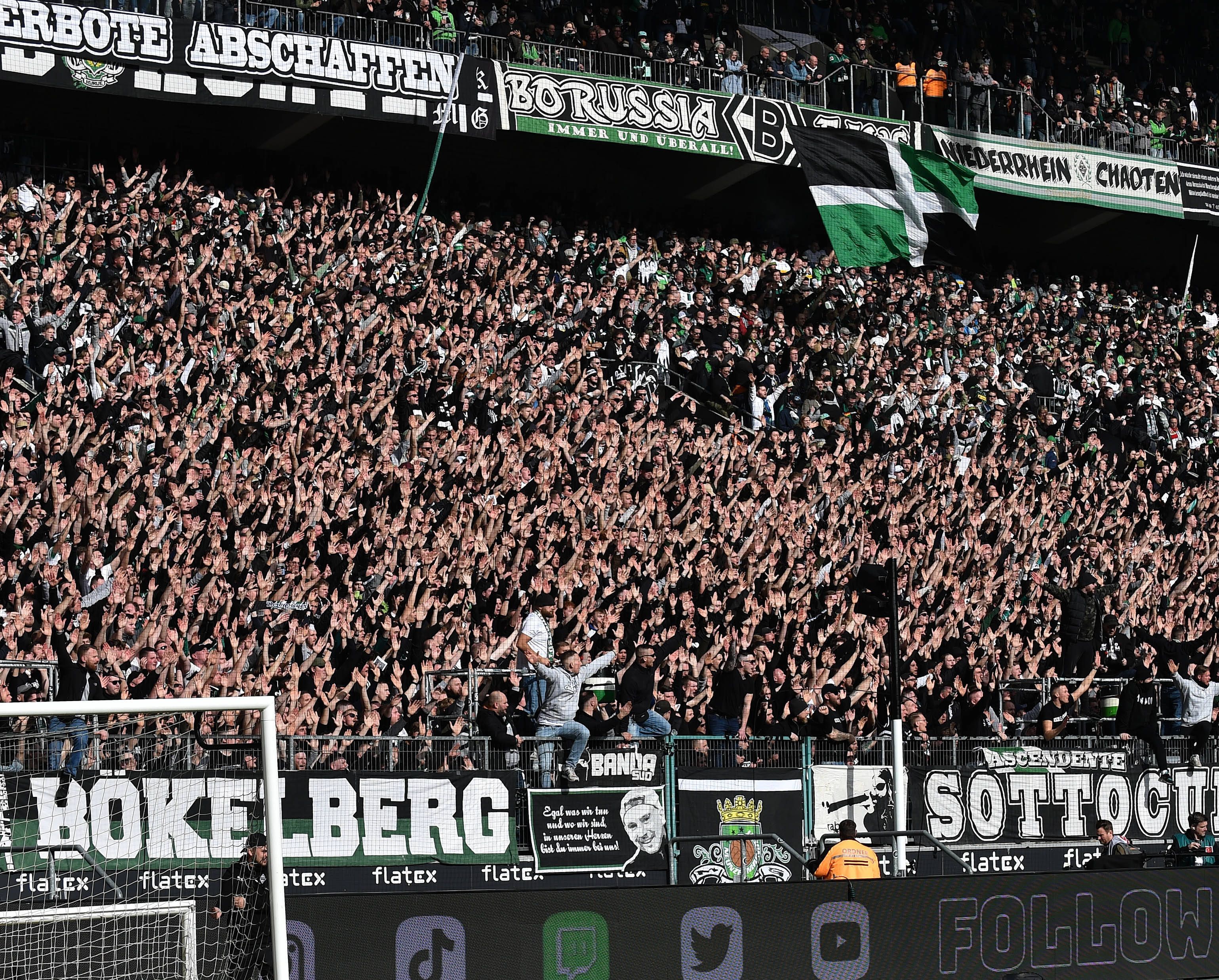 Borussia-Fans in der Nordkurve.