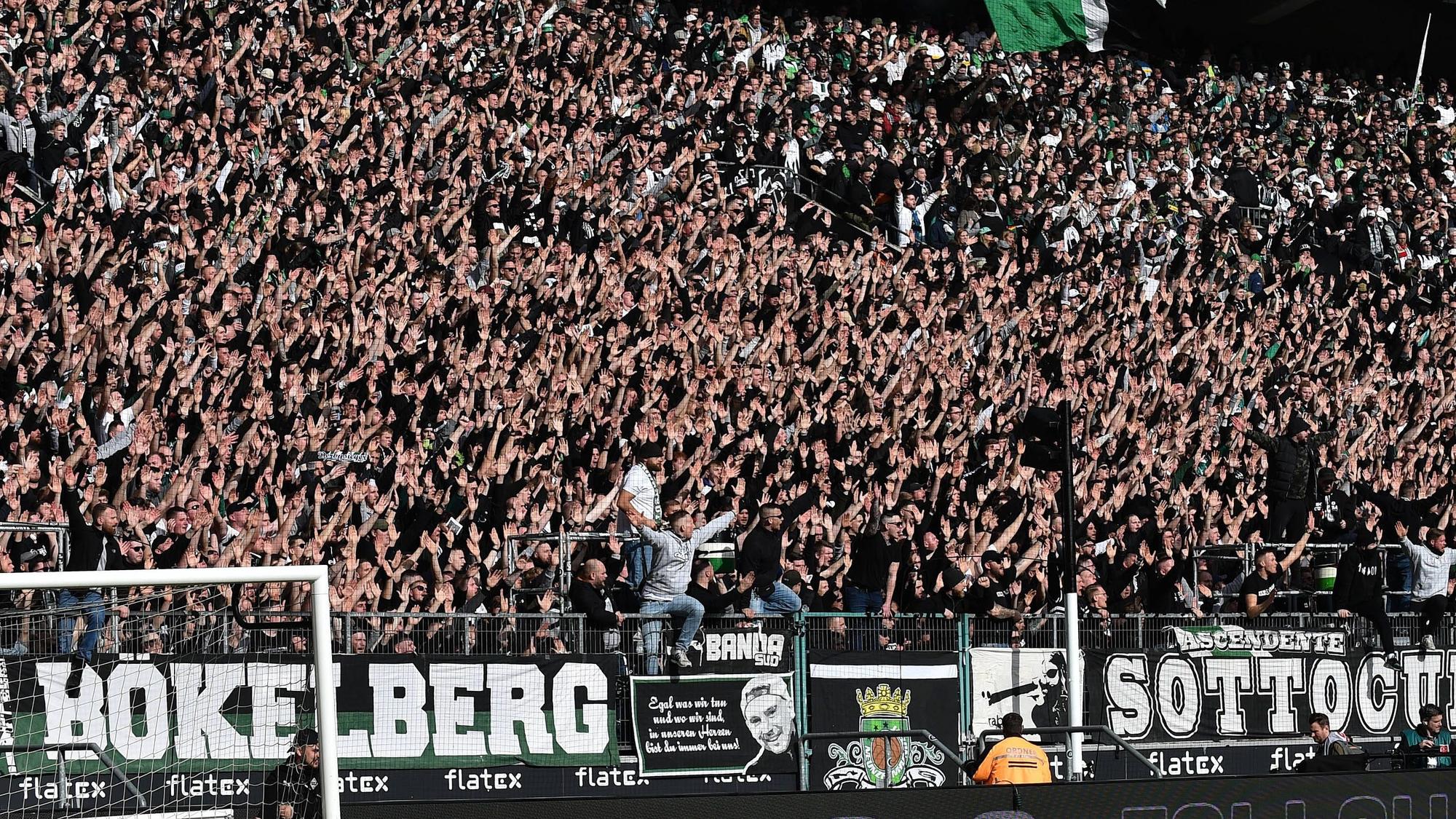 Borussia-Fans in der Nordkurve.