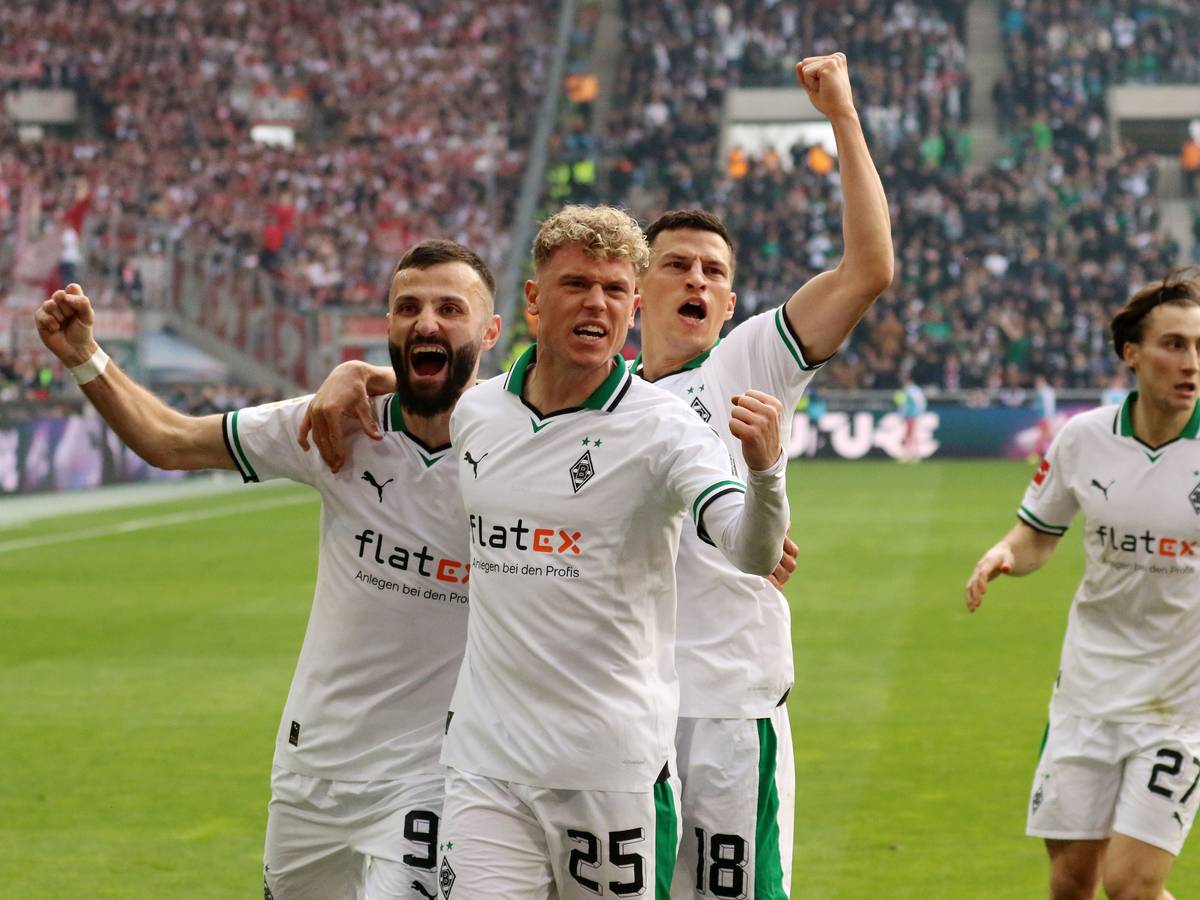 Borussia-Spieler beim Torjubel.