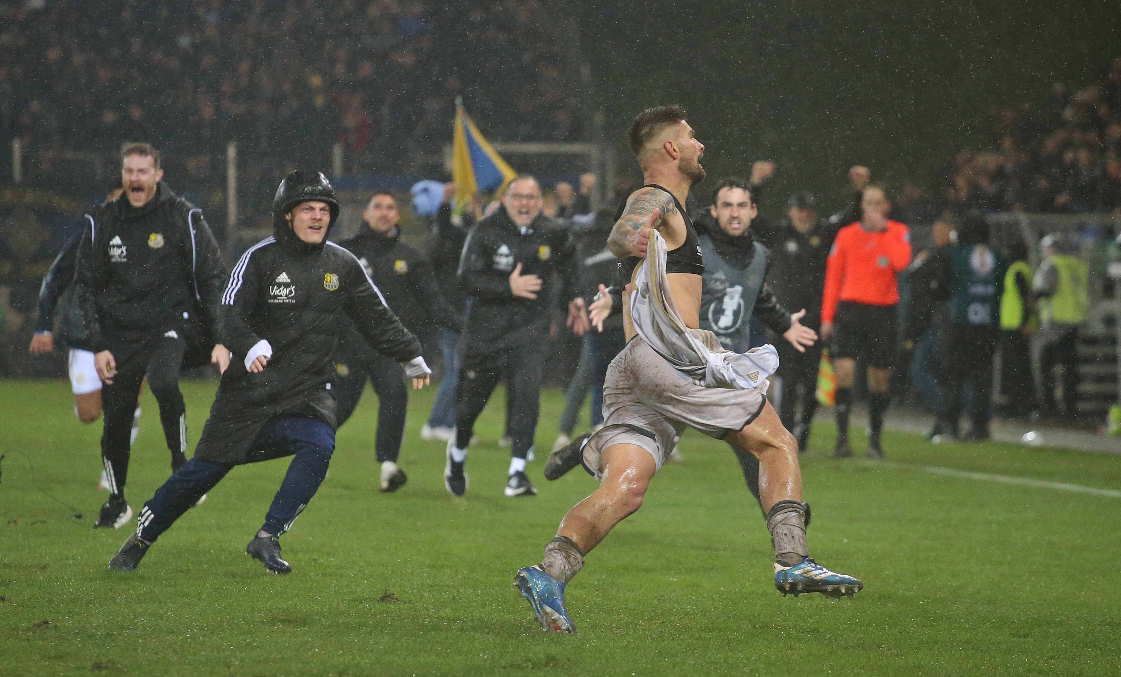 Kai Brünker beim Torjubel