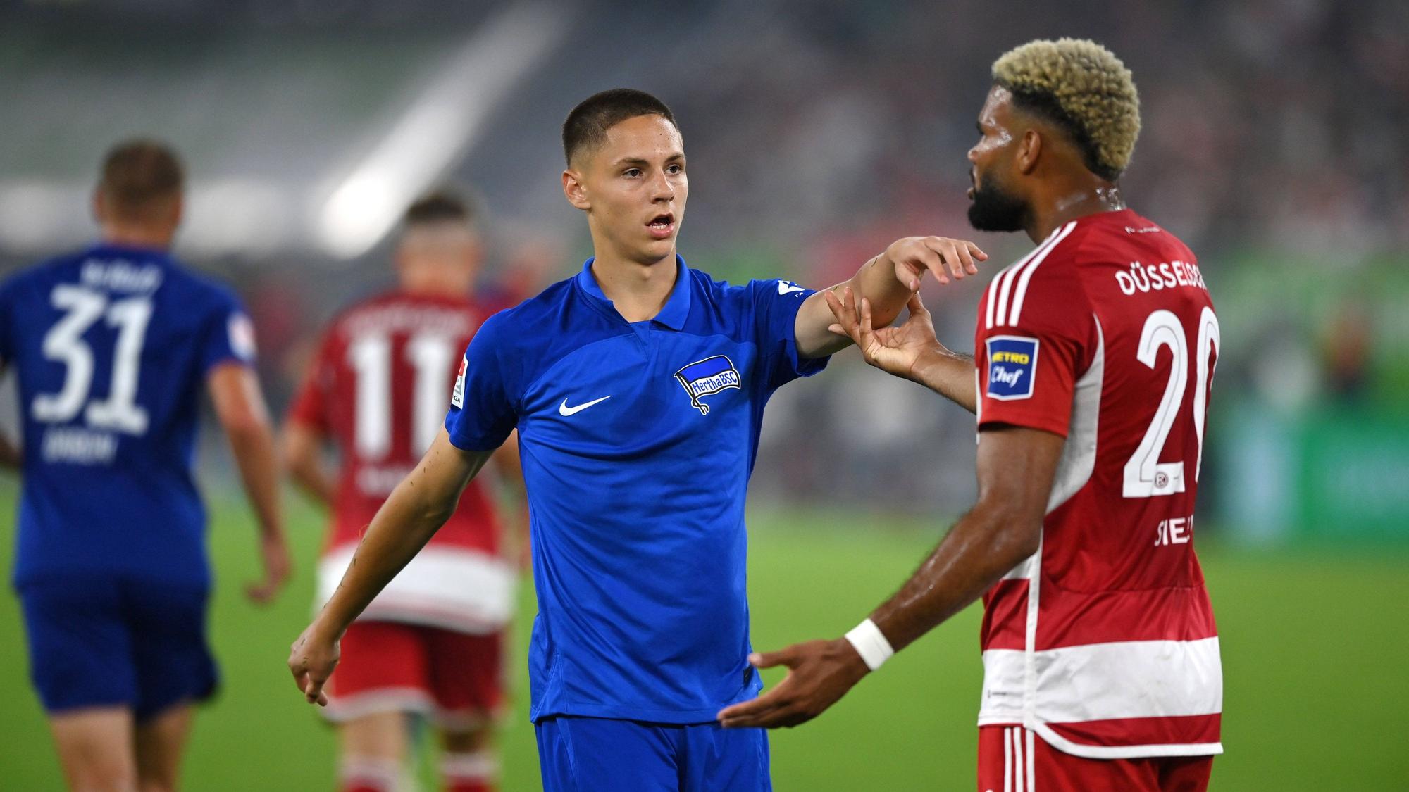 Bence Dardai im Hertha-Trikot.