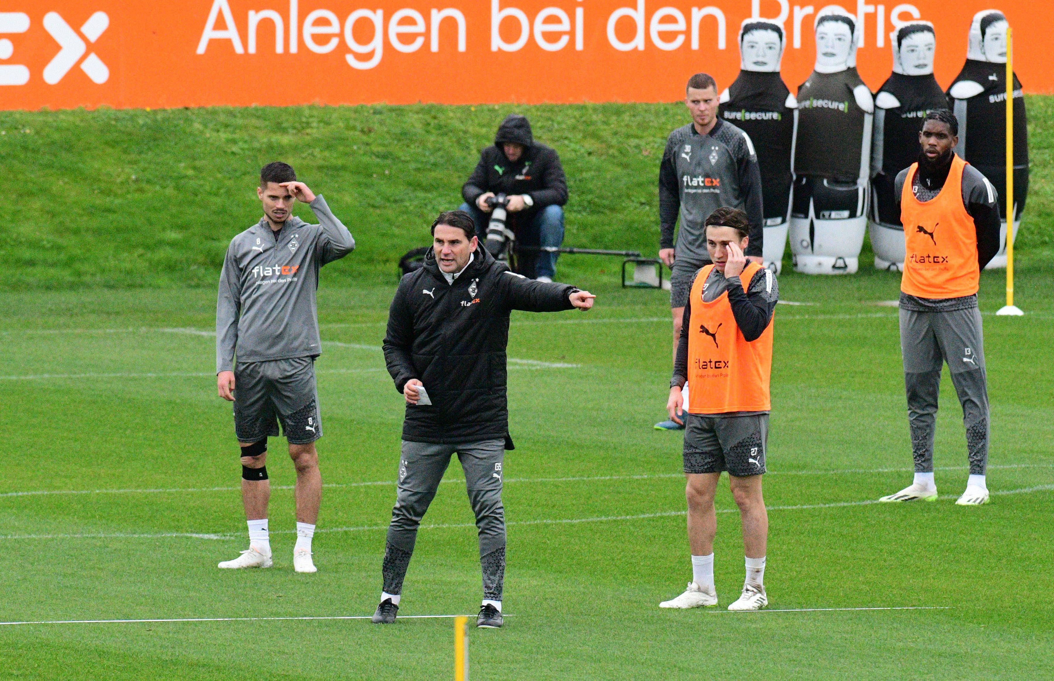 Gerardo Seoane gibt Anweisungen.