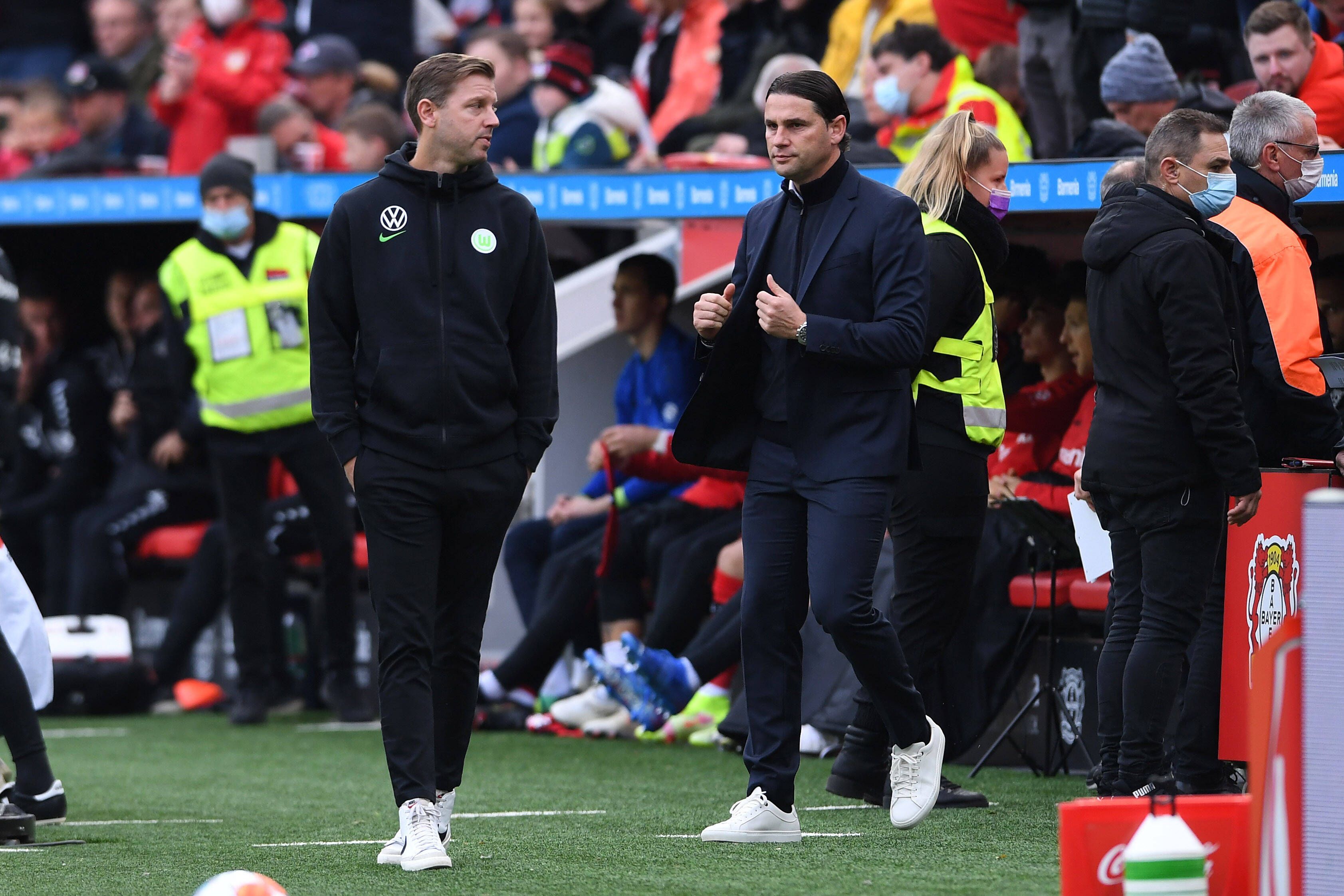 Gerardo Seoane und Florian Kohfeldt am Spielfeldrand.